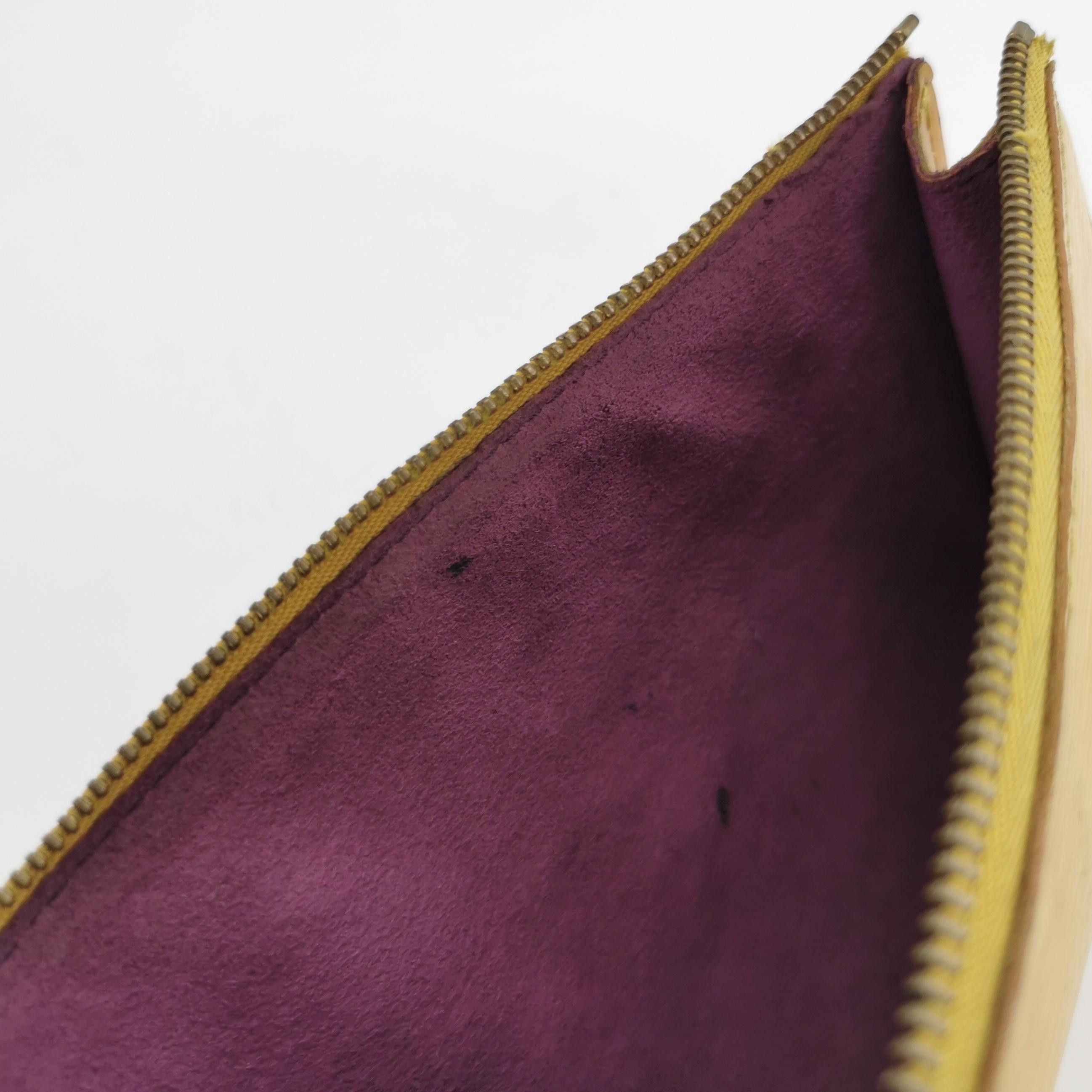 Louis Vuitton Louis Vuitton (LV) Accessories Mahjong Bag Cowhide Solid Co Size ONE SIZE - 8 Thumbnail