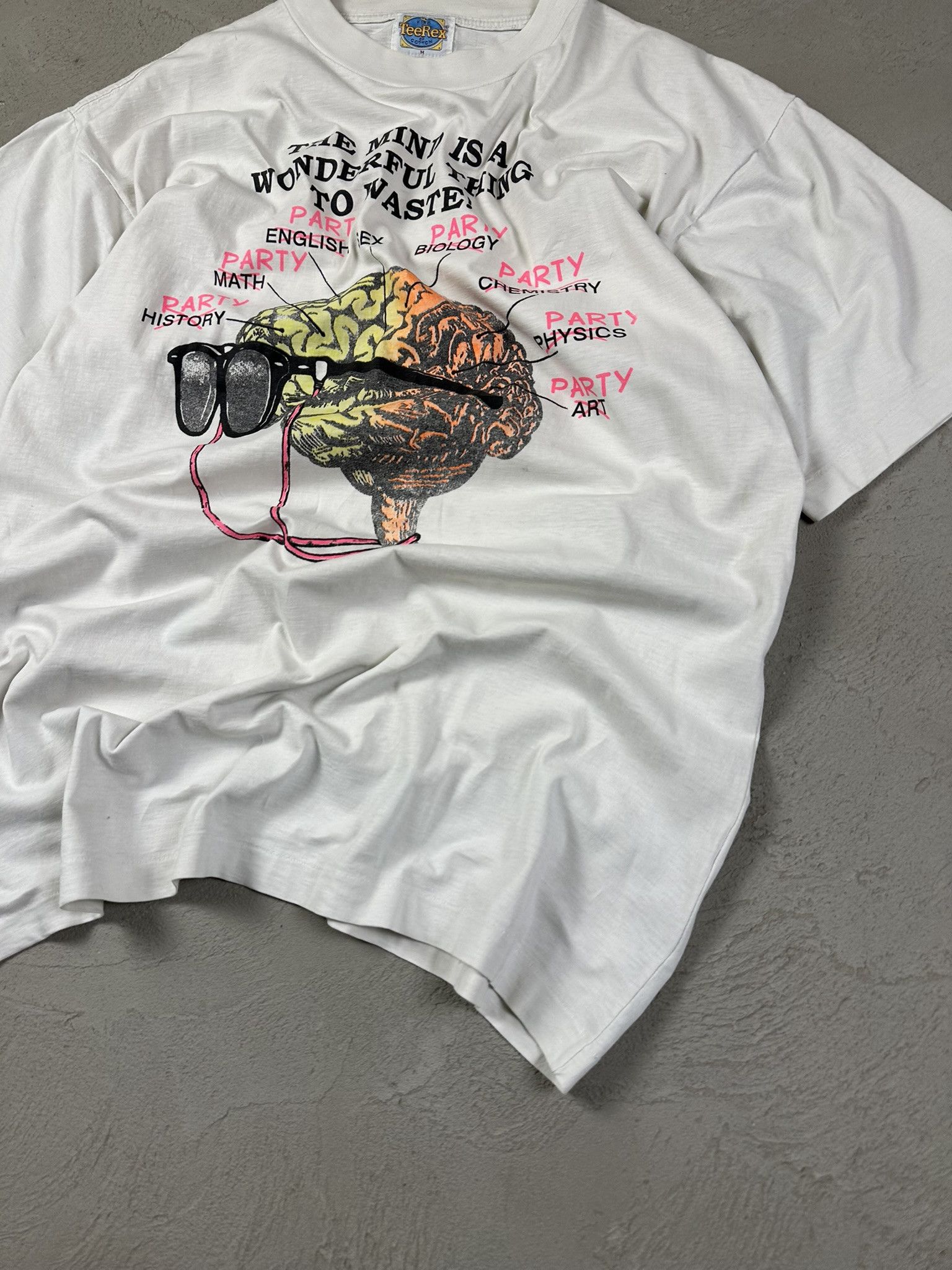 Vintage 90s Vintage "Brain Needs" Humor Graphic T-shirt Size US M / EU 48-50 / 2 - 8 Thumbnail