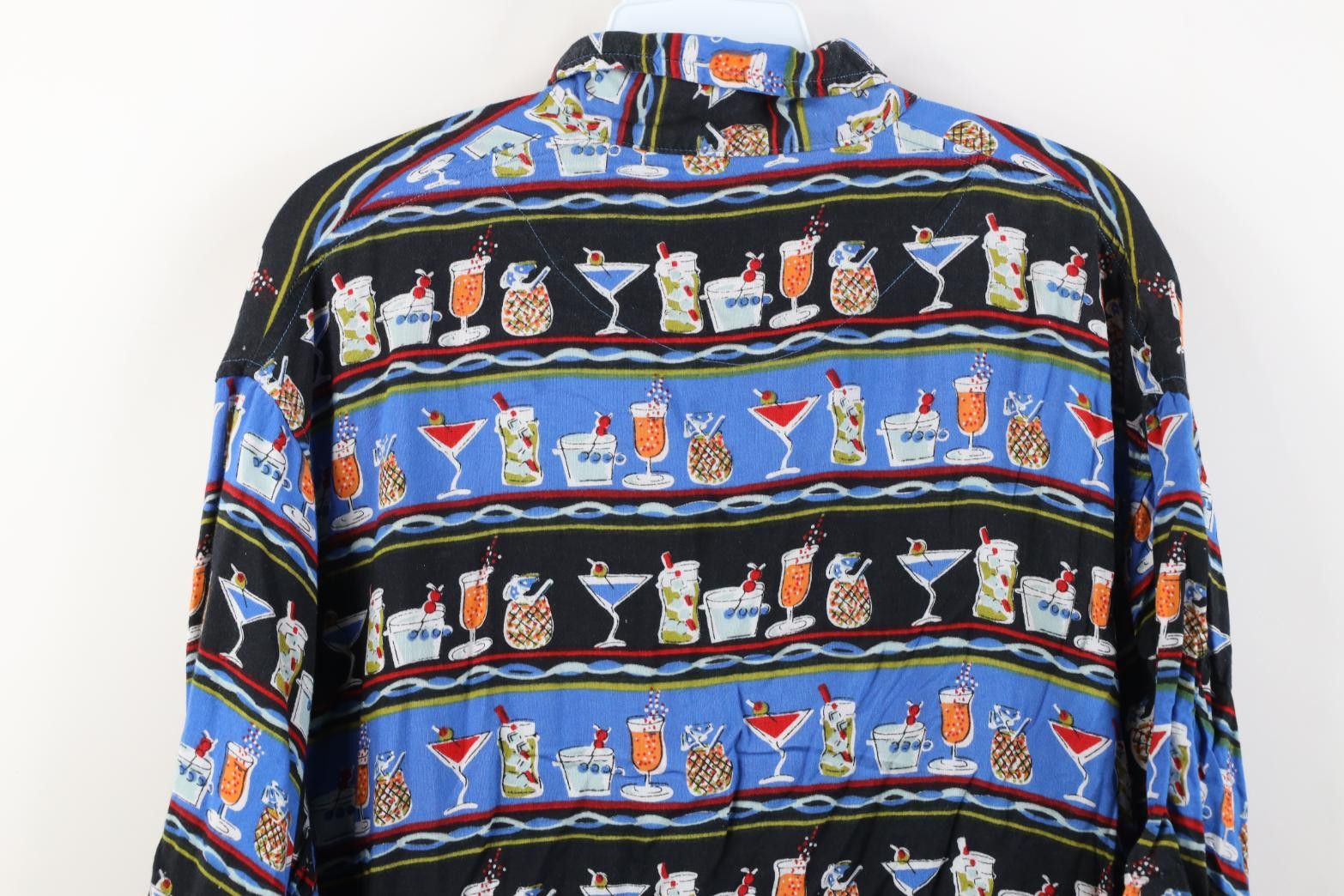 Vintage Vintage 90s Streetwear Gabardine Drinks Button Shirt Size US M / EU 48-50 / 2 - 11 Thumbnail