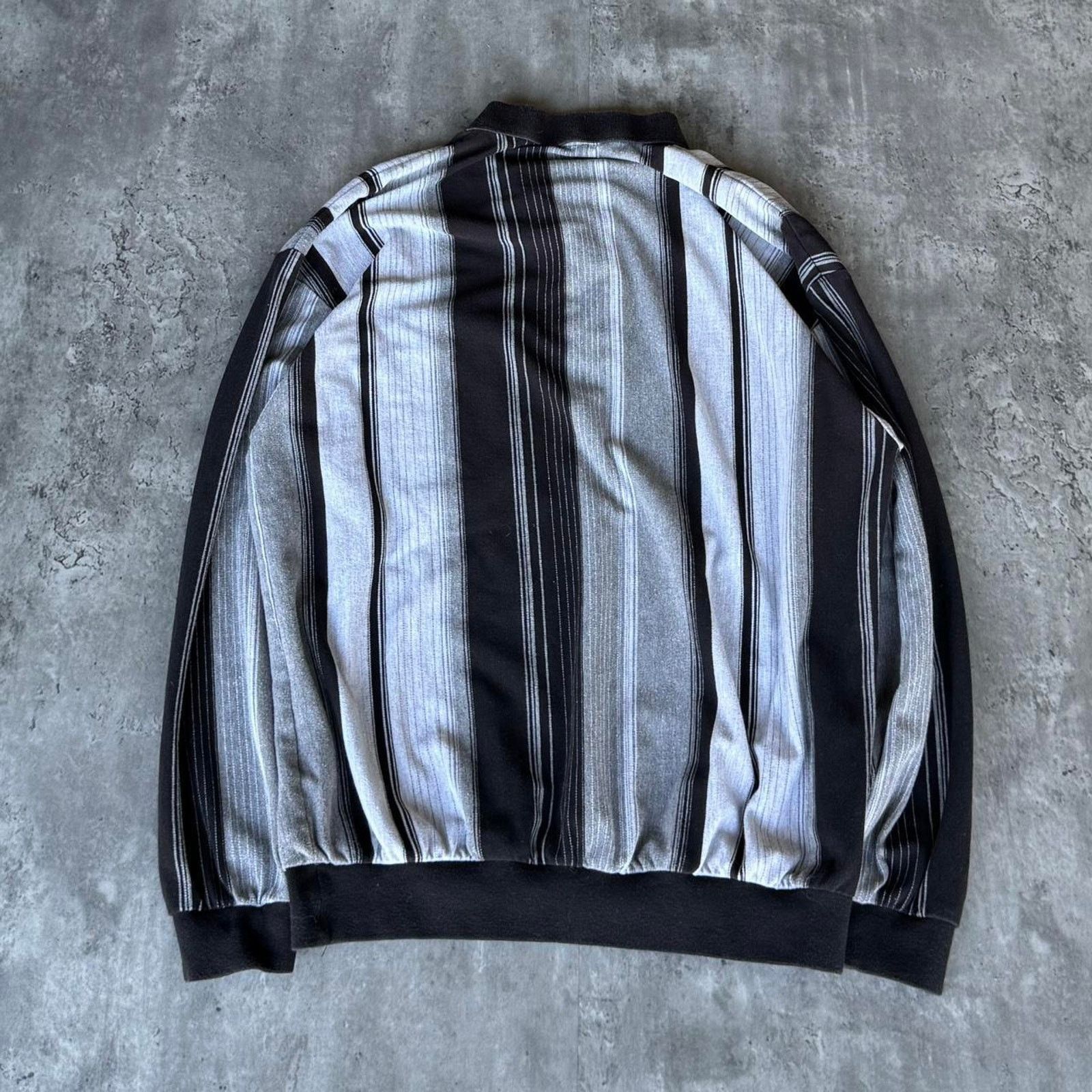 Japanese Brand × Vintage Black & Grey Tonal Stripe Long Sleeve Polo Dress Shirt Size US L / EU 52-54 / 3 - 2 Thumbnail