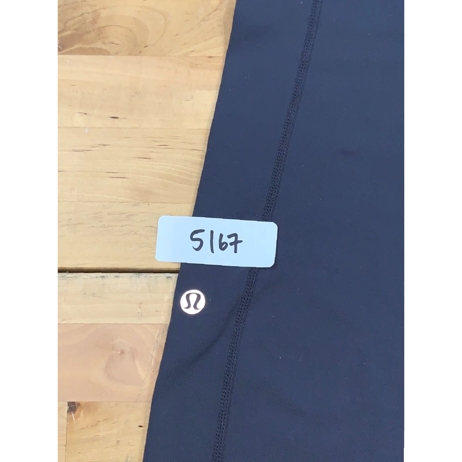 Lululemon Lululemon Leggings Black Herringbone Size 4 Activewear Yoga Women's Ankle Leggings Size 27" / US 4 / IT 40 - 3 Thumbnail
