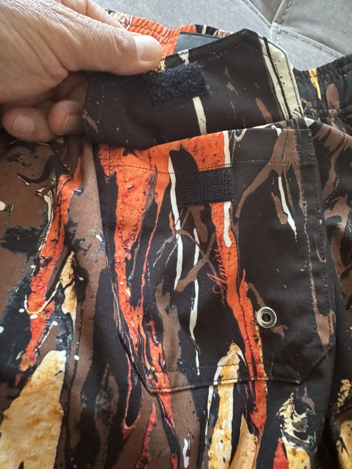 Amiri AMIRI Shorts real sizes SHOWN in photos by tape measure Size US 31 - 15 Thumbnail