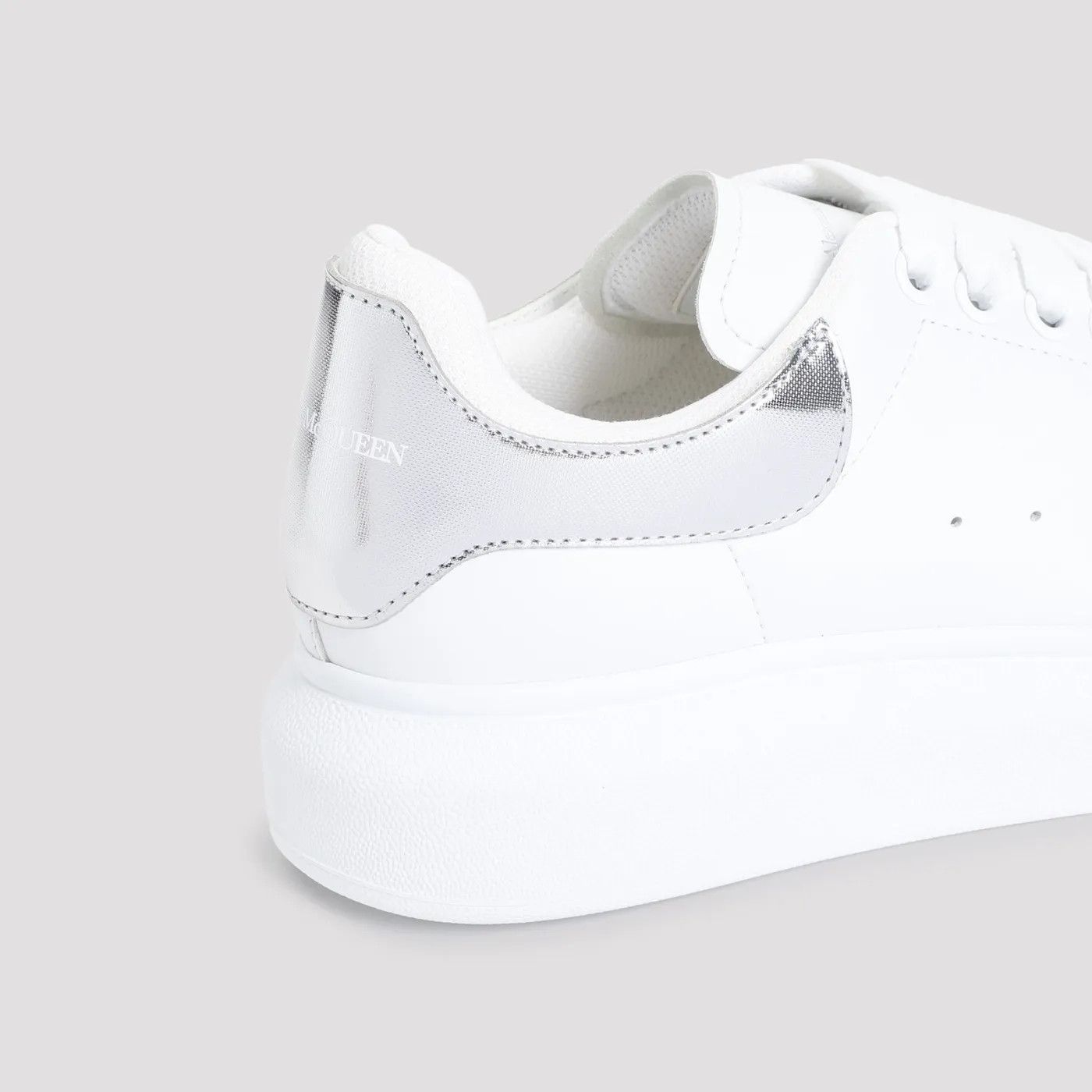 Alexander McQueen o1s22i1n1024 Leather Sneakers in White Silver Size US 9 / IT 39 - 4 Thumbnail