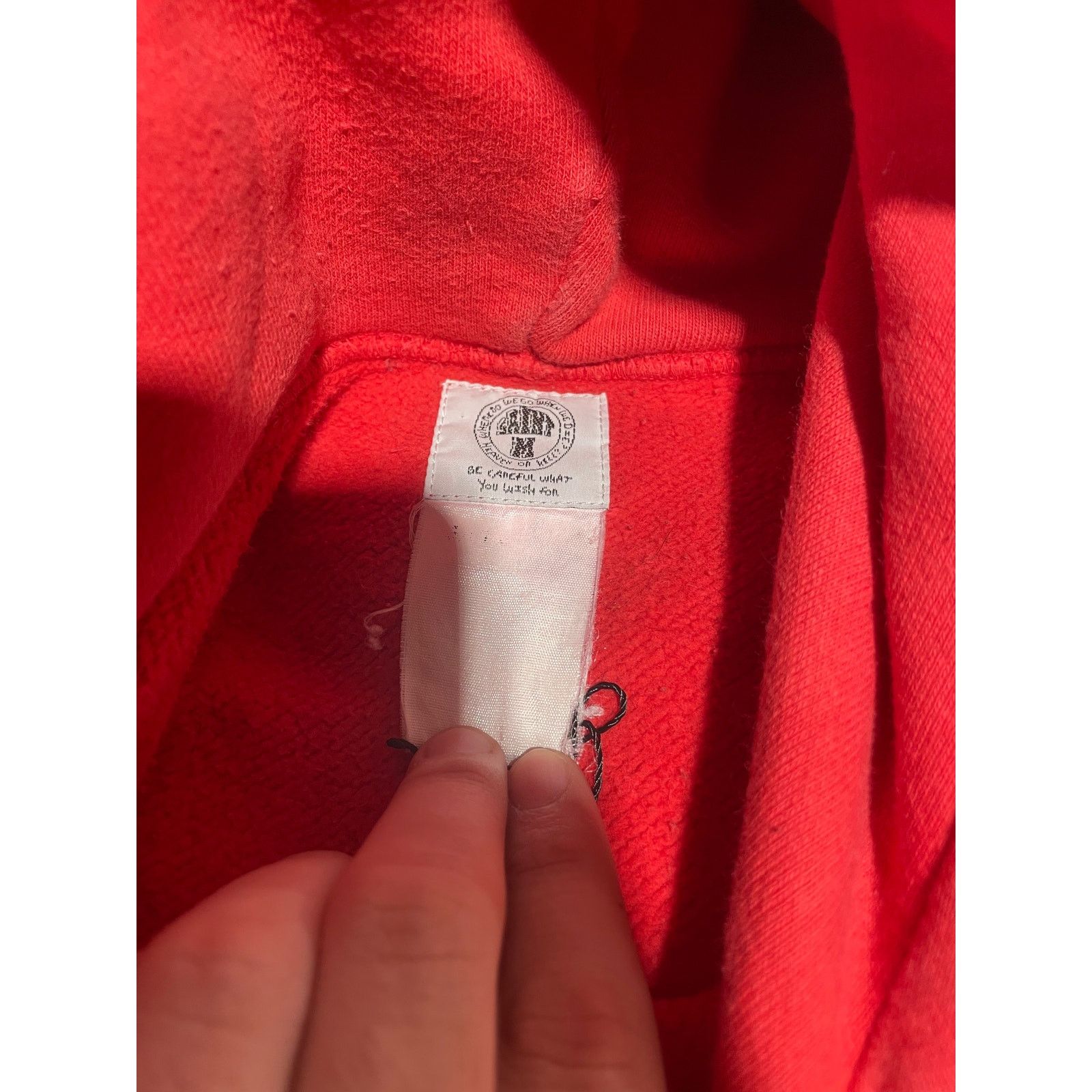 Other SAINT RED LOGO HOODIE SIZE LARGE Size US XL / EU 56 / 4 - 2 Thumbnail