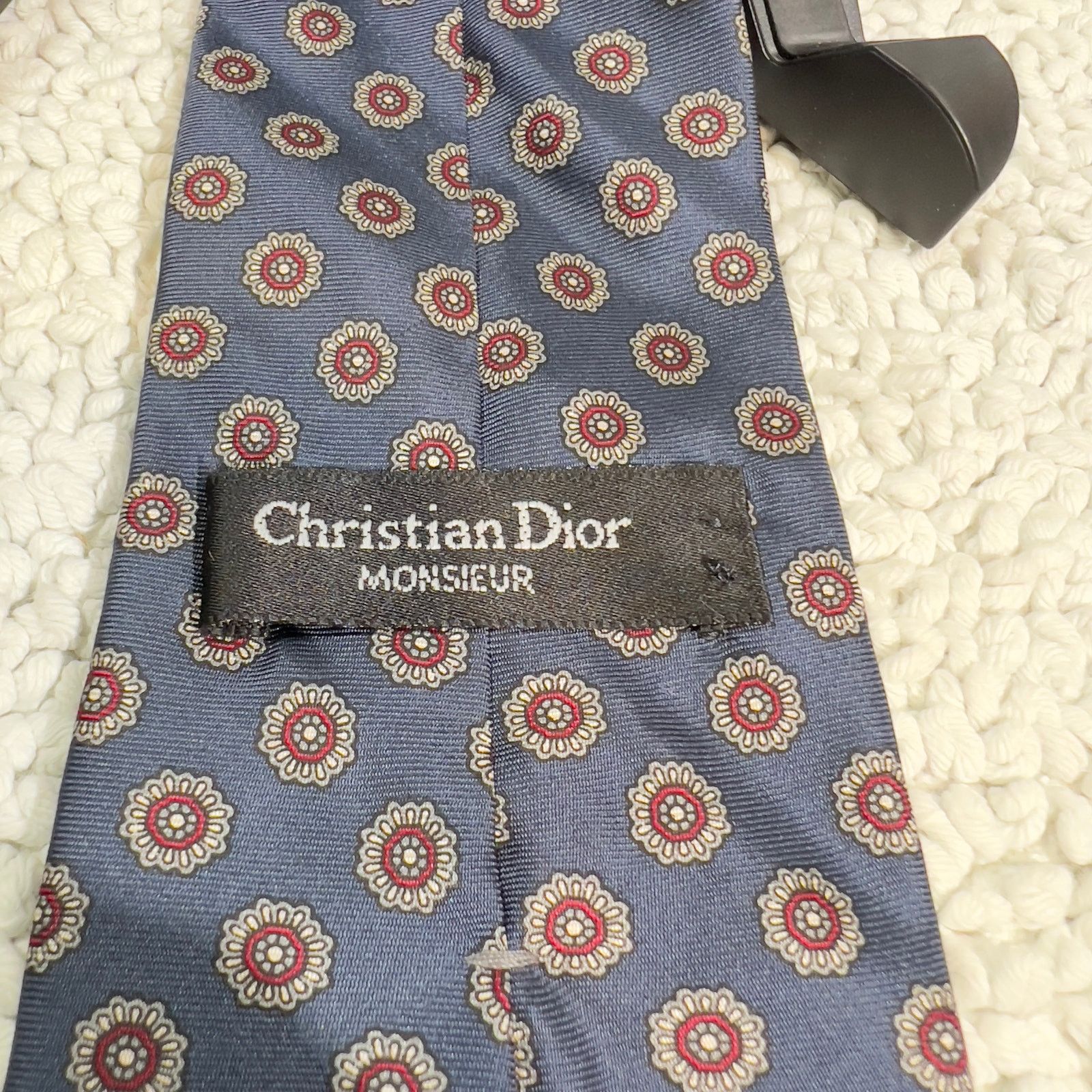 Christian Dior popular tie 100% silk -new