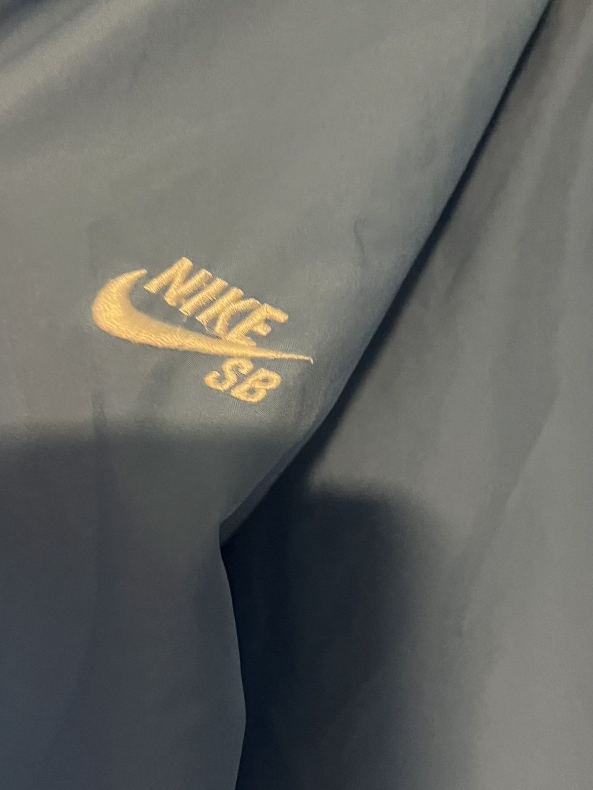 Nike SB Nike SB Reversible Windbreaker 2000s Speckled Blue Size US M / EU 48-50 / 2 - 5 Thumbnail