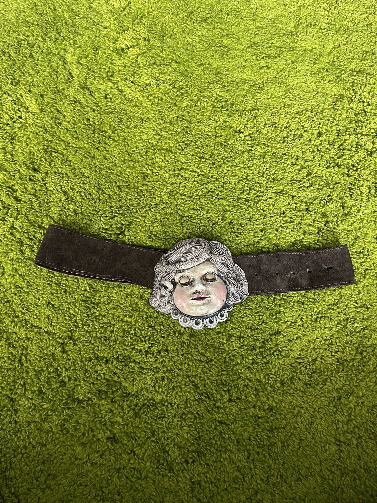 Designer Scary doll head buckle handmade leather belt Y2K Size ONE SIZE - 2 Thumbnail