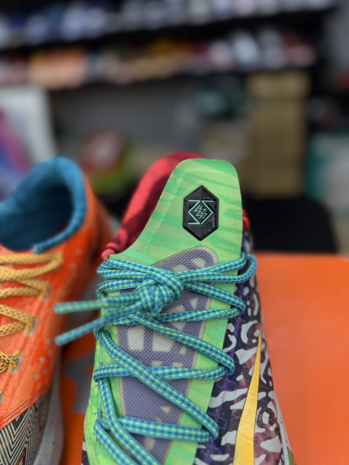 Nike Nike KD 6 “What The” 2013 (669809-500) Size 11 RARE Size US 11 / EU 44 - 10 Thumbnail
