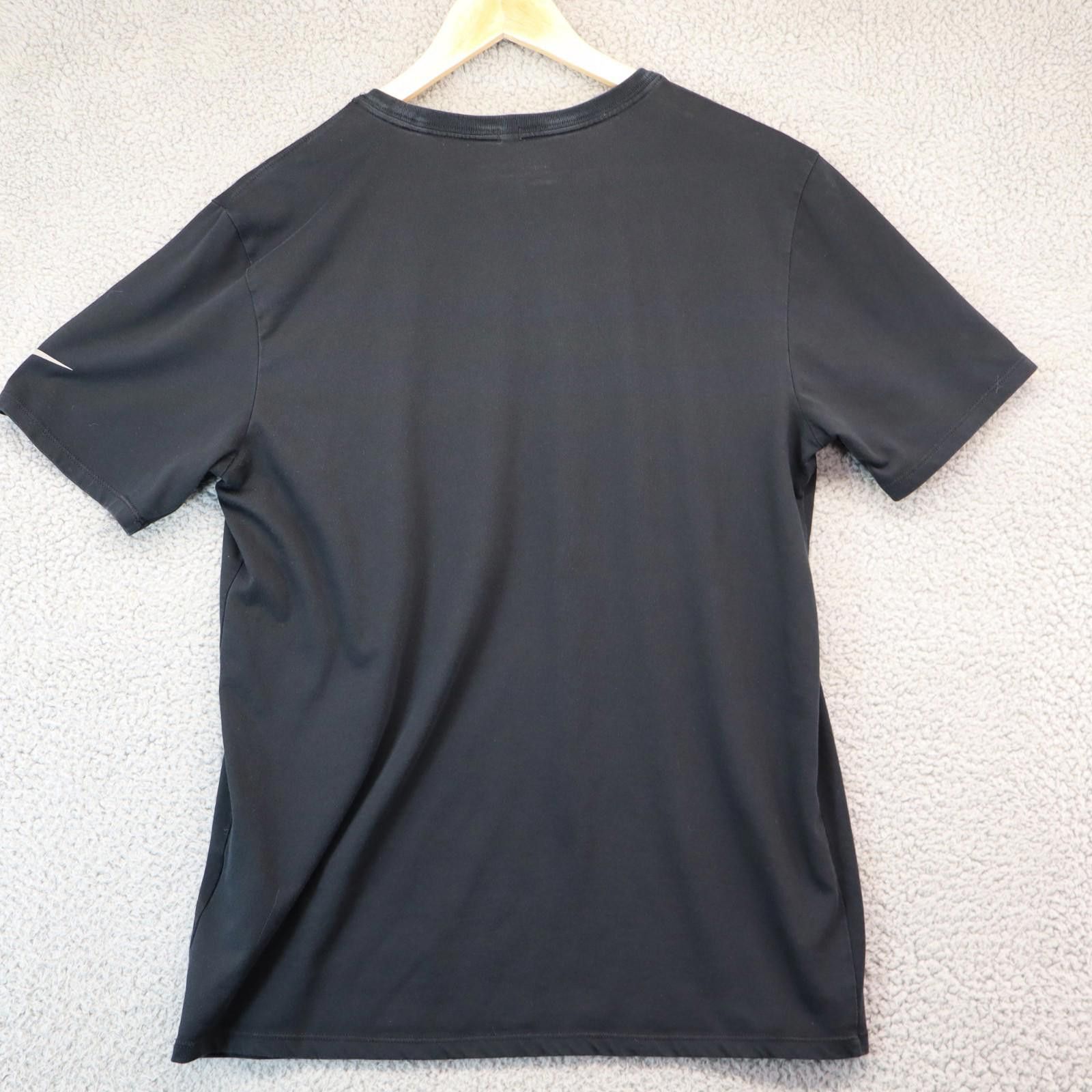 Nike Mens medium shirt Nike Dri-Fit Black Short Sleeve Modern Fit Size US M / EU 48-50 / 2 - 3 Thumbnail