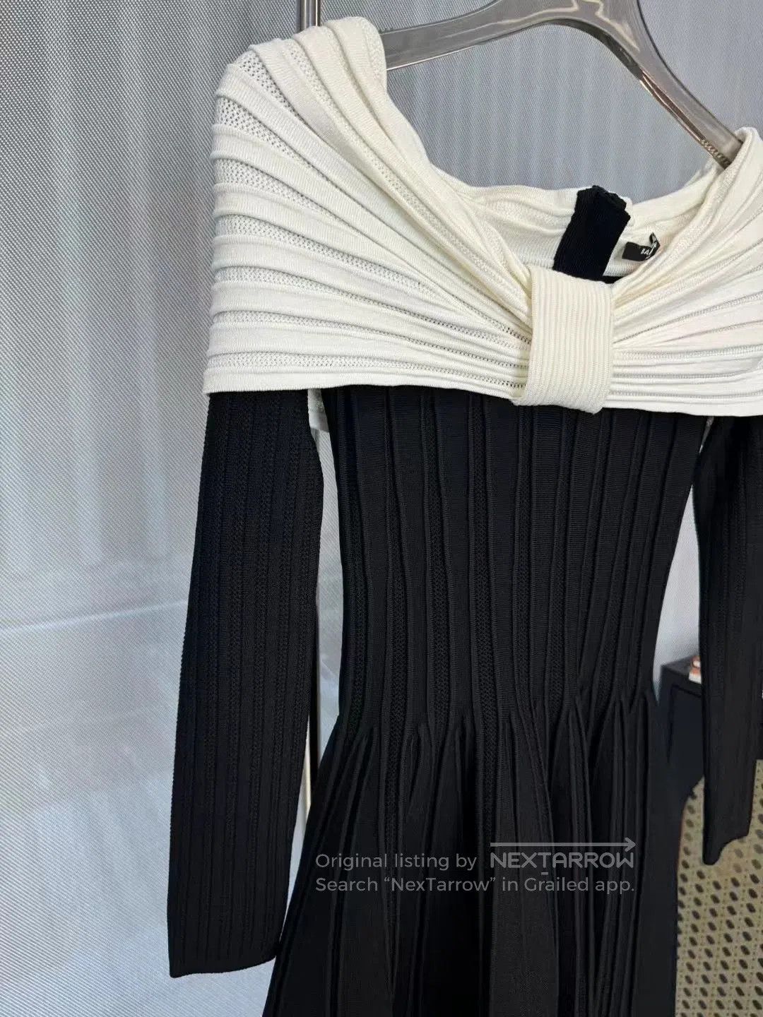 Balmain black and white off. Size US S / EU 44-46 / 1 - 4 Thumbnail