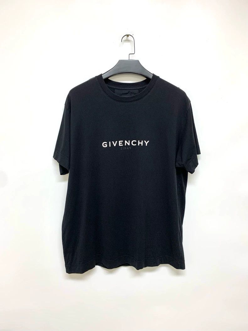 Givenchy Givenchy Black Short Sleeve T-Shirt 2506-Nextarrow Size US L / EU 52-54 / 3 - 1 Thumbnail
