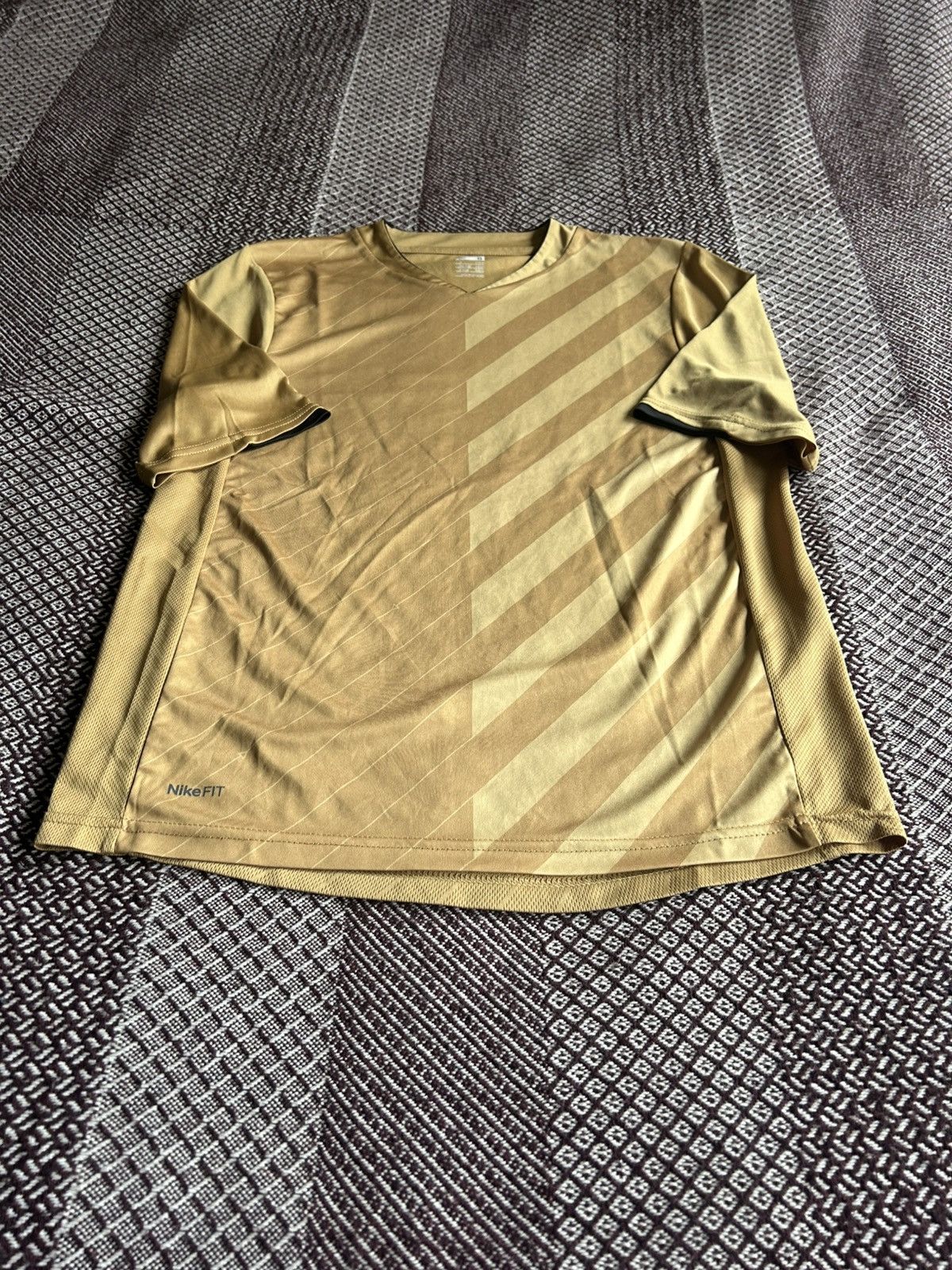 Nike × Vintage Vintage Nike Dri-Fit Sportswear T-Shirt Unisex Size S/M Size US S / EU 44-46 / 1 - 6 Thumbnail