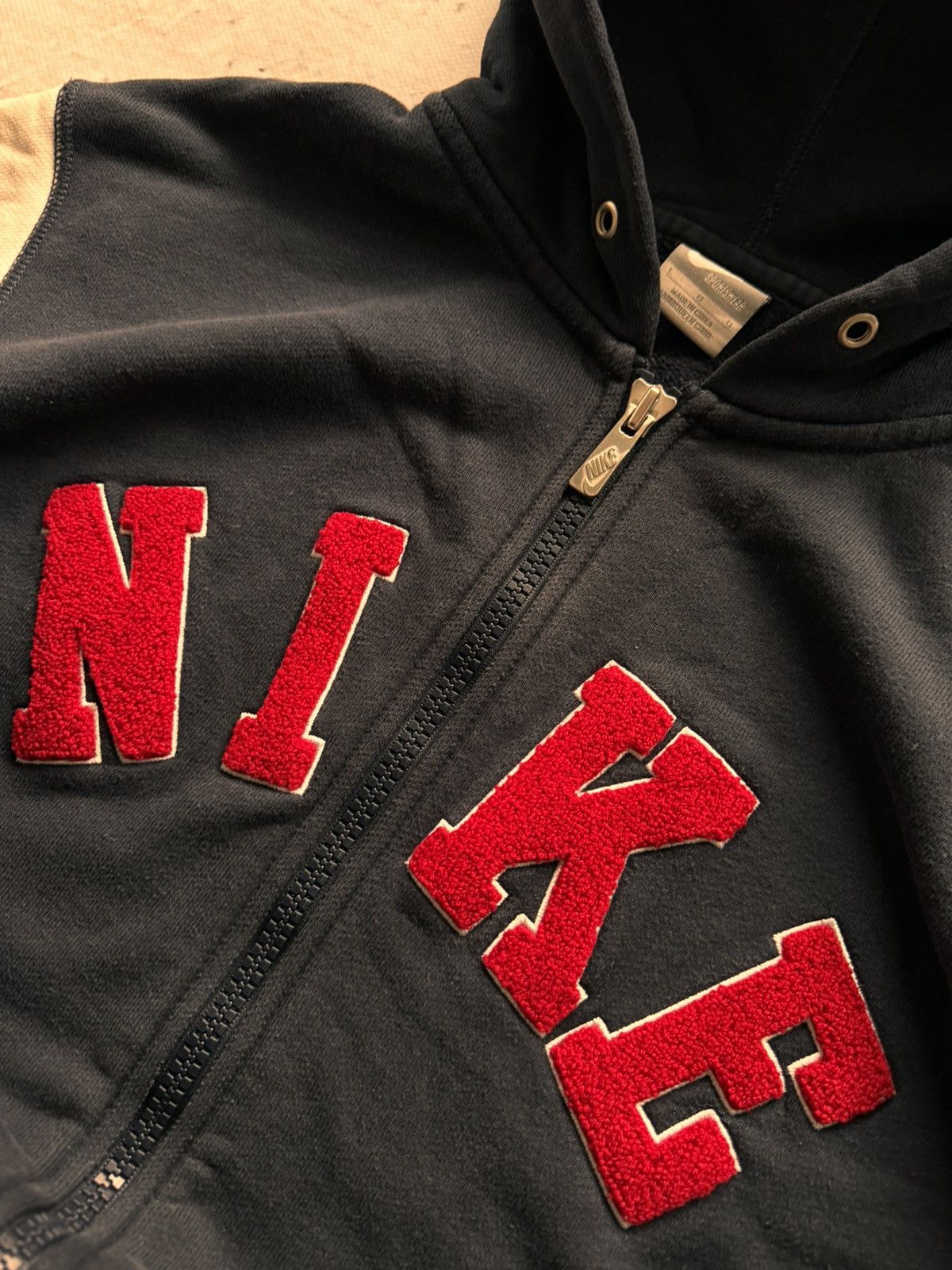 Nike × Vintage NIKE VINTAGE CENTER LOGO OVERSIZE BOXY ZIP HOODIE Size US L / EU 52-54 / 3 - 4 Thumbnail