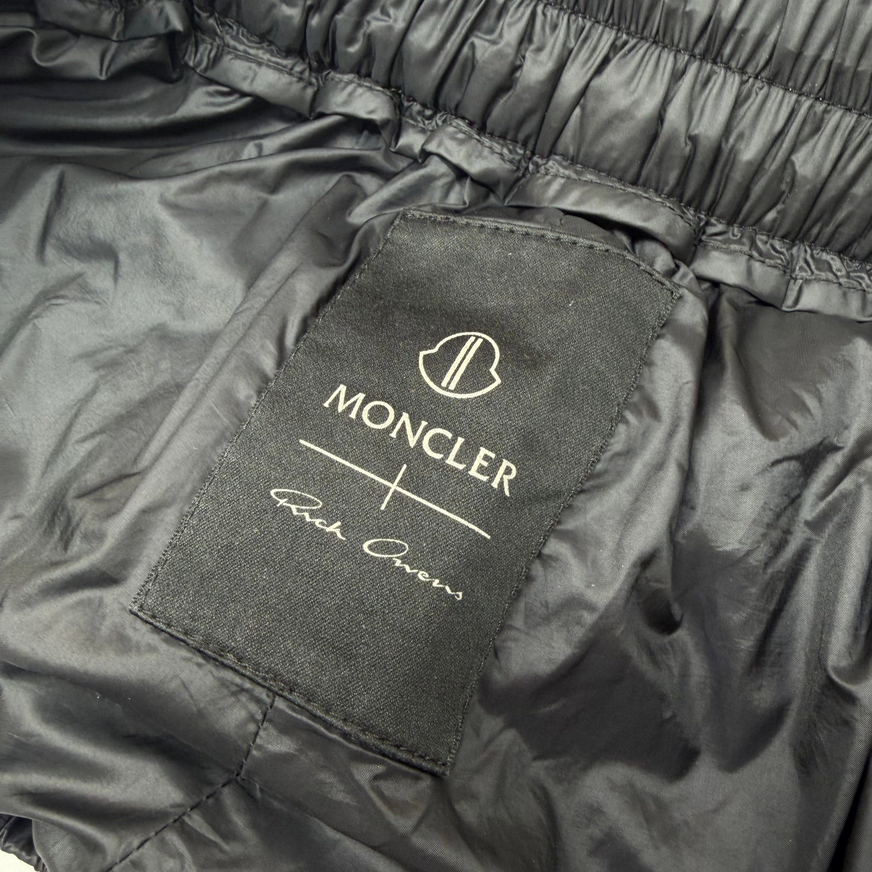 Rick Owens Rick Owens x Moncler Bela Pod Down Shorts S Size US 30 / EU 46 - 5 Thumbnail