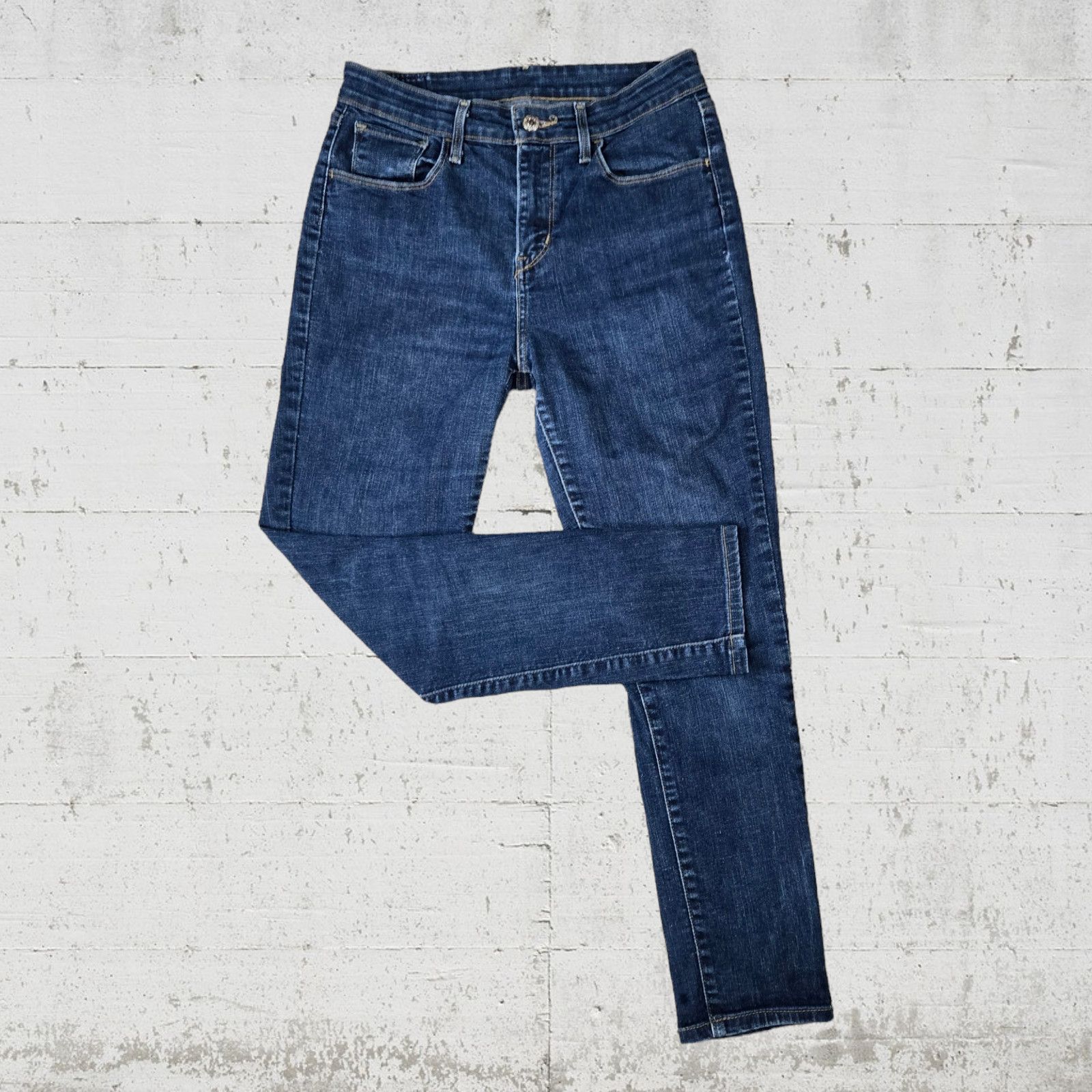 Levi's Levi’s Dark High Rise Slim Skinny Jeans Size 28 Size 28" / US 6 / IT 42 - 2 Thumbnail