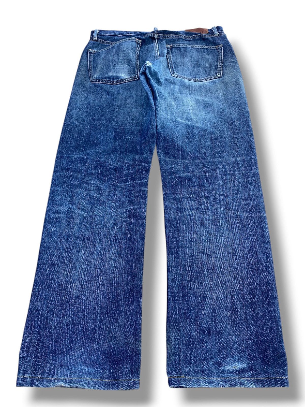 Uniqlo Uniqlo Blue Faded Wash Style Loose Jeans Size US 32 / EU 48 - 3 Thumbnail
