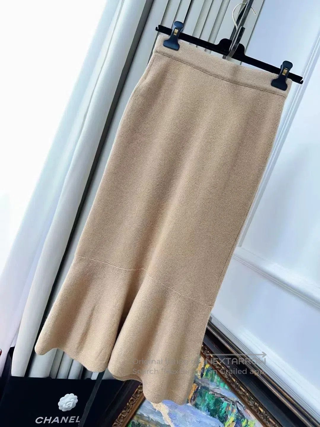 Chanel Chanel 17A Beige Knit Mermaid Skirt. Size US 34 / EU 50 - 2 Thumbnail