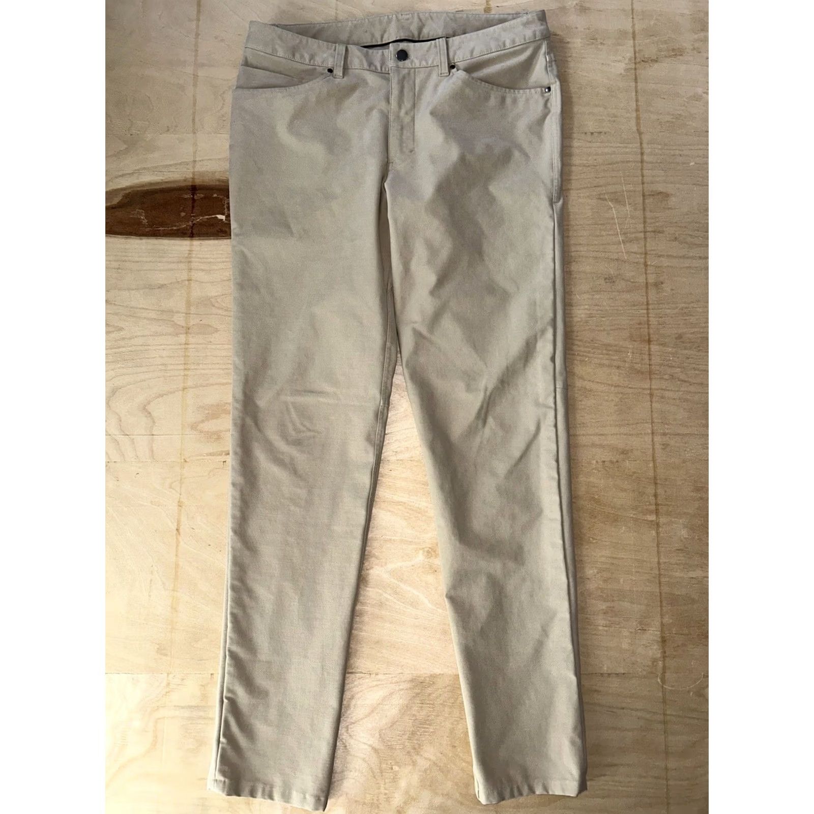 Lululemon Lululemon Commission Pant Warpstreme Beige Flat Front Regular Fit Tapered 34x33 Distressed Men’s Size US 34 / EU 50 - 2 Thumbnail