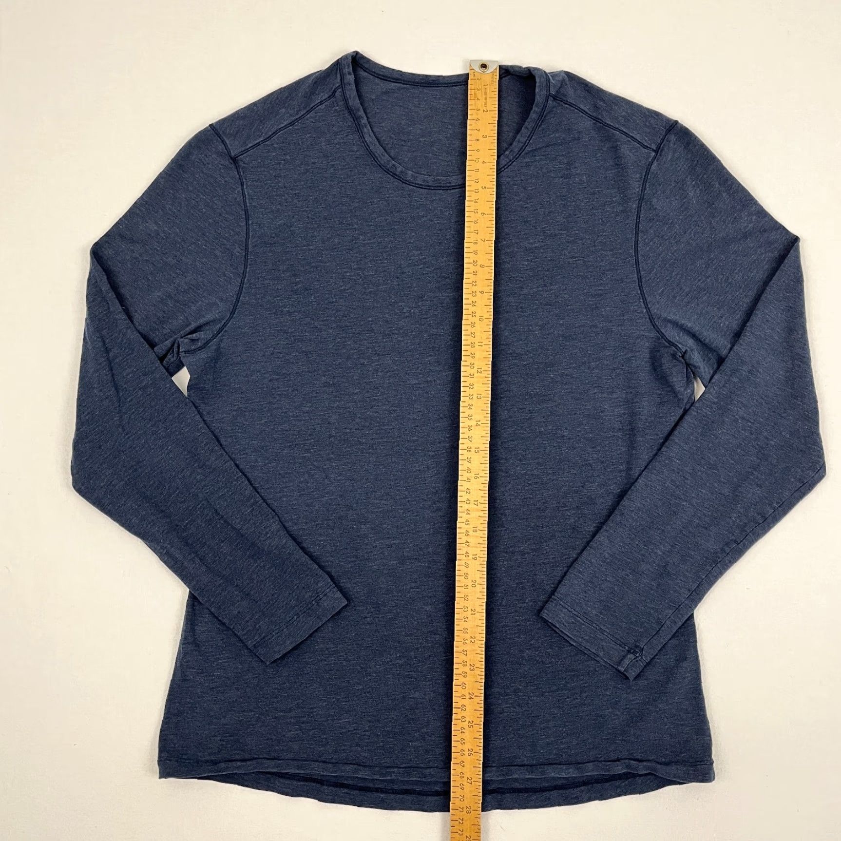 Lululemon Lululemon Shirt Mens S Slim Fit Blue Active Gym Performance Running Long Sleeve Size US S / EU 44-46 / 1 - 4 Thumbnail