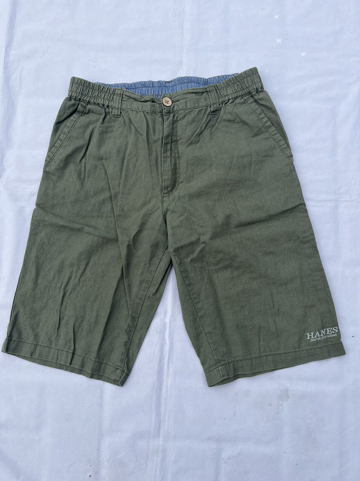 Hanes Hanes North Carolina Shorts Vintage Y2K Size US 37 - 1 Thumbnail