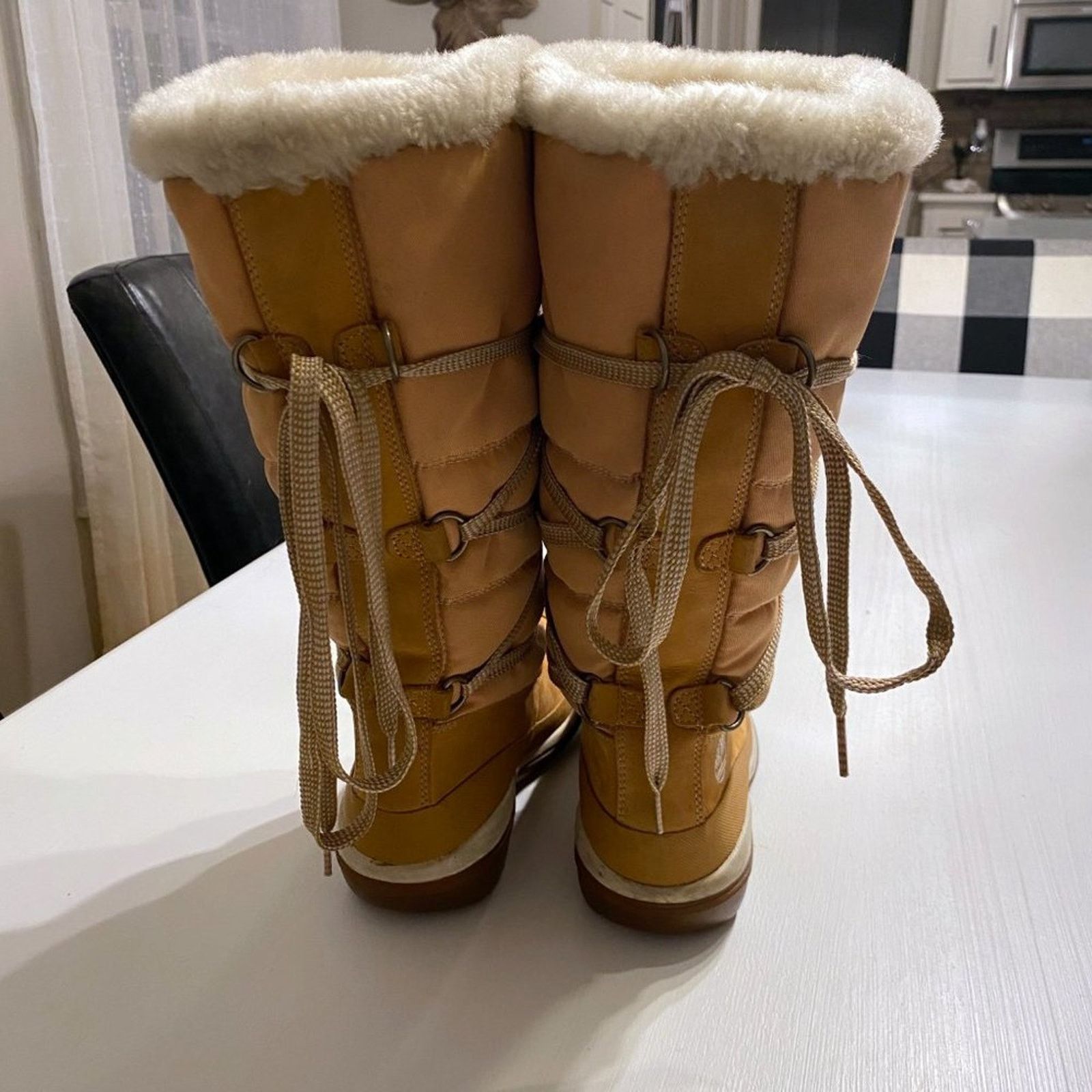 Timberland Timberland Shearling Lined Winter Boots Mid Calf Cozy Size 6 Size US 6 / IT 36 - 6 Thumbnail