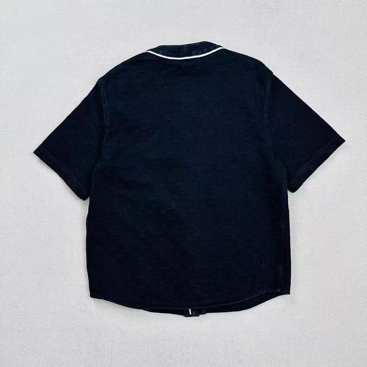 Louis Vuitton LV all over print logo denim tee S Size US S / EU 44-46 / 1 - 2 Thumbnail
