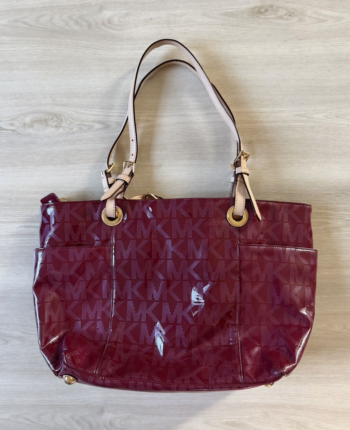 Michael Kors Michael Kors Jet Set Tote Bag Patent Leather Burgundy Logo Size ONE SIZE - 6 Thumbnail