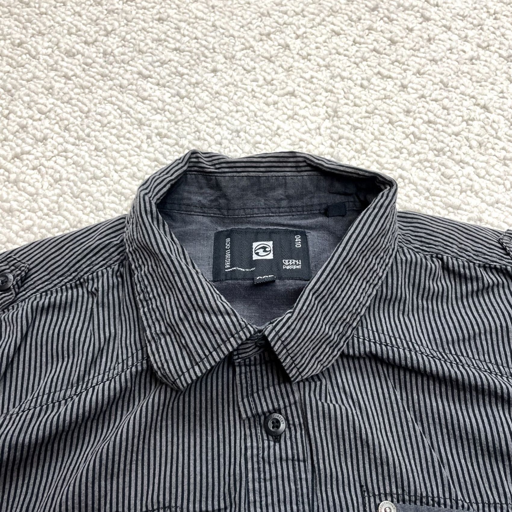 Vintage Ocean Current Shirt Mens 2XL Gray Dark Button Down Long Sleeve Pockets Top Size US XXL / EU 58 / 5 - 2 Thumbnail