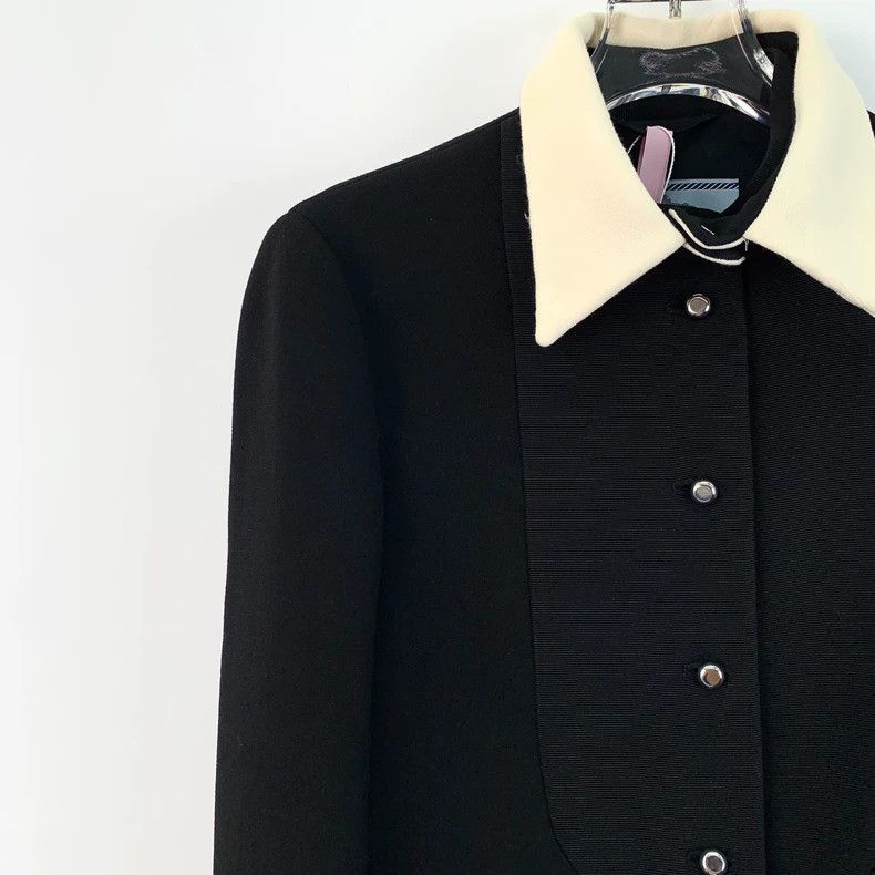 Prada Prada Black wool lapel long-sleeved coat 2503-Nextarrow Size XS / US 0-2 / IT 36-38 - 3 Thumbnail