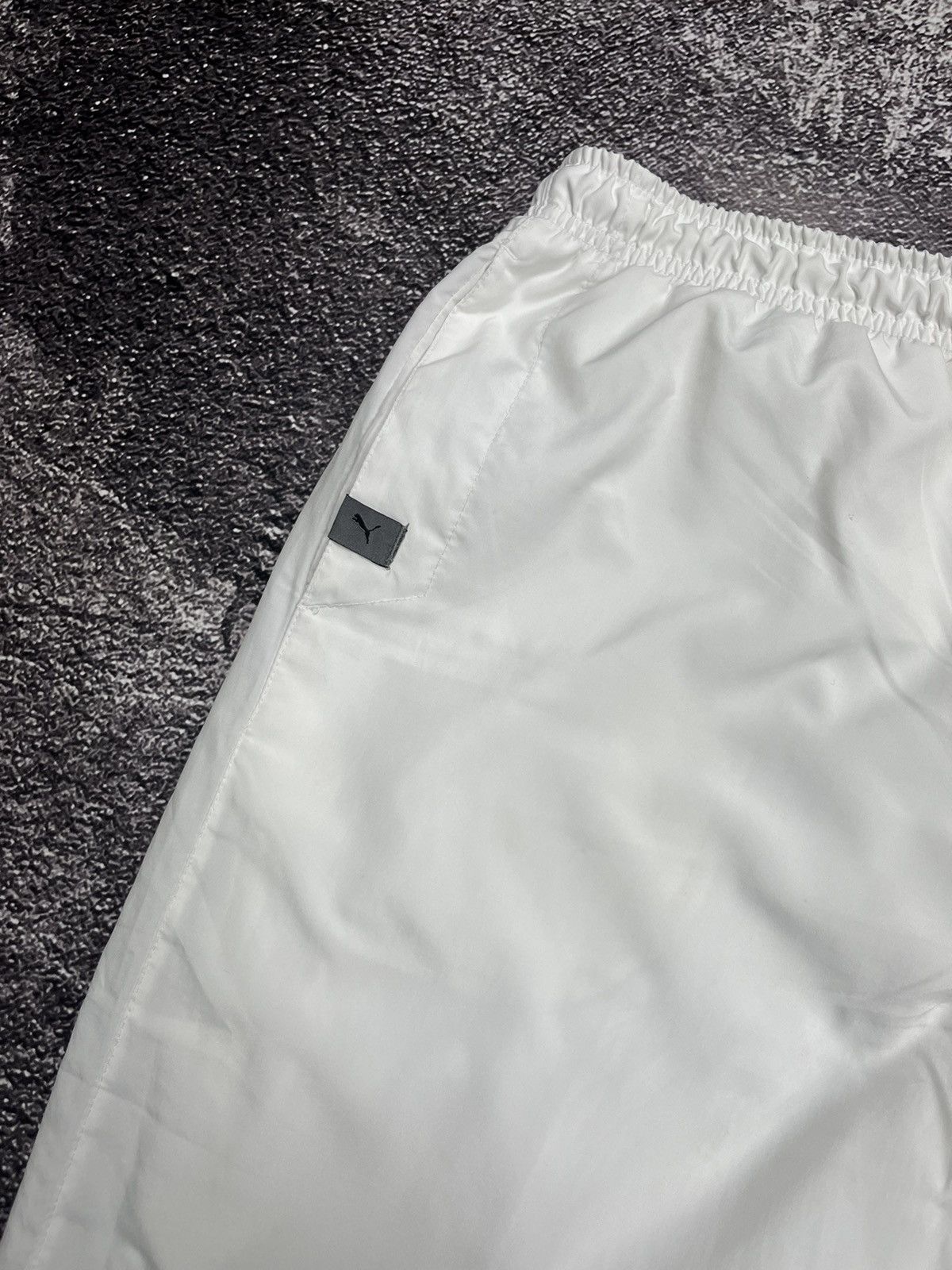 Puma Track Pants Puma Vintage Y2k Style Nylon Pants Mini Logo Size US 32 / EU 48 - 5 Thumbnail