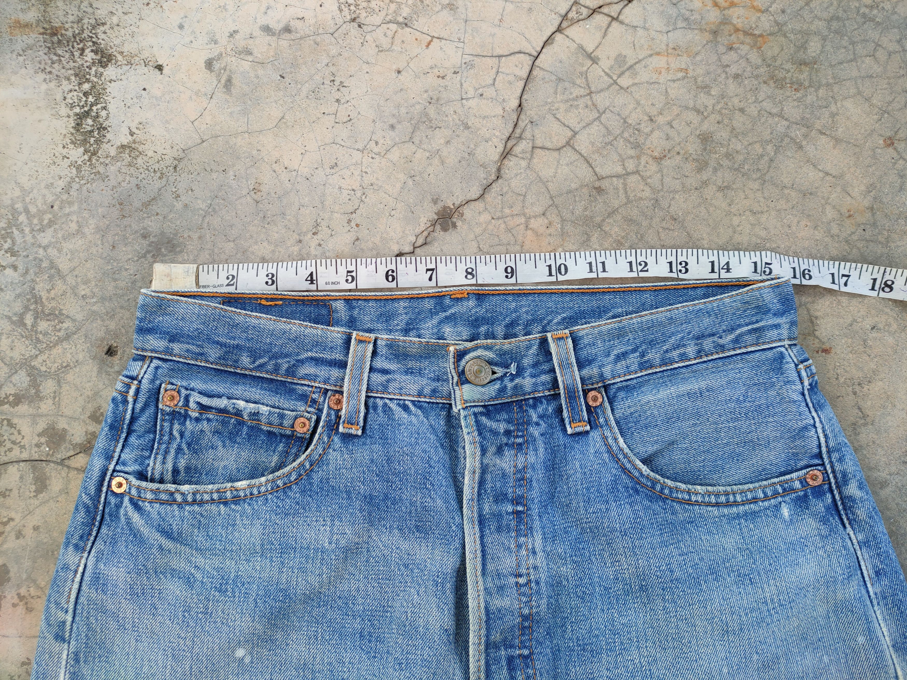 Levi's Vintage Clothing VINTAGE LEVI'S 501 FADED DISTRESSED JEAN DENIM PANTS Size US 30 / EU 46 - 6 Thumbnail