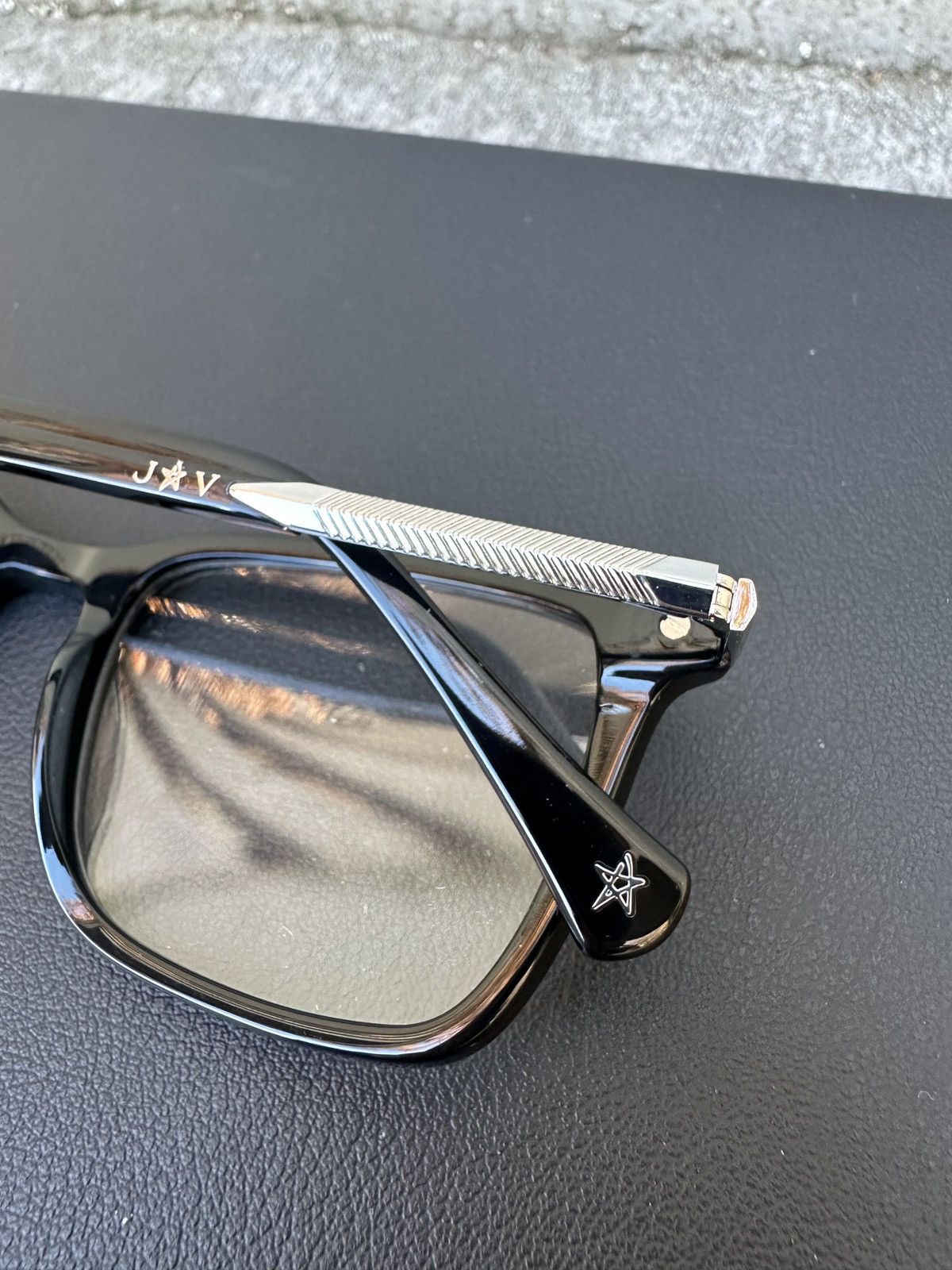 John Varvatos VJVC019 Black Glasses 52-21-145 Size ONE SIZE - 3 Thumbnail