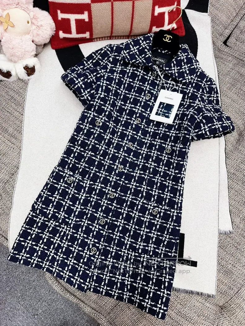 Chanel Chanel 23B blue and white knitted plaid short-sleeved dres Size XS / US 0-2 / IT 36-38 - 7 Thumbnail