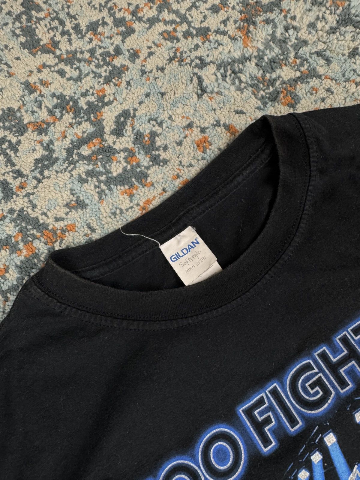 Band Tees × Vintage Vintage 2018 Foo Fighters concrete and gold world tour tee Size US L / EU 52-54 / 3 - 9 Thumbnail
