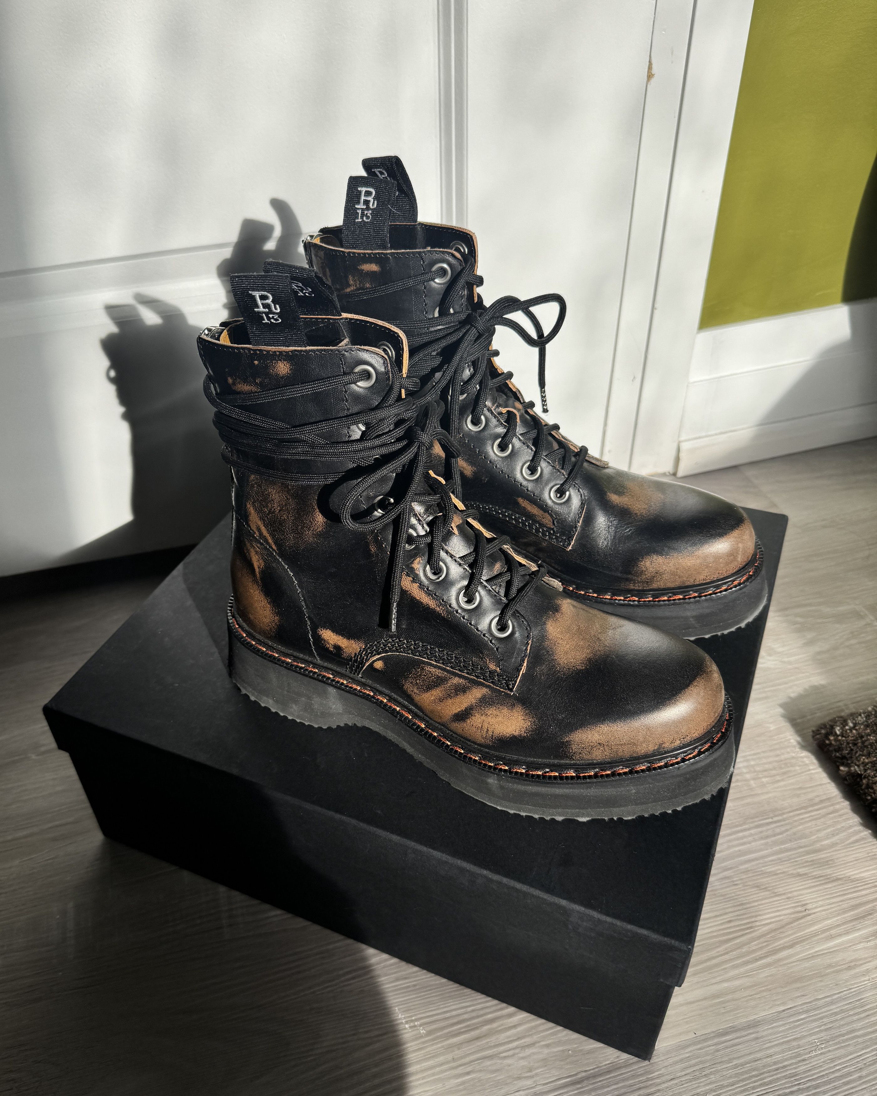 Single Stack Boot