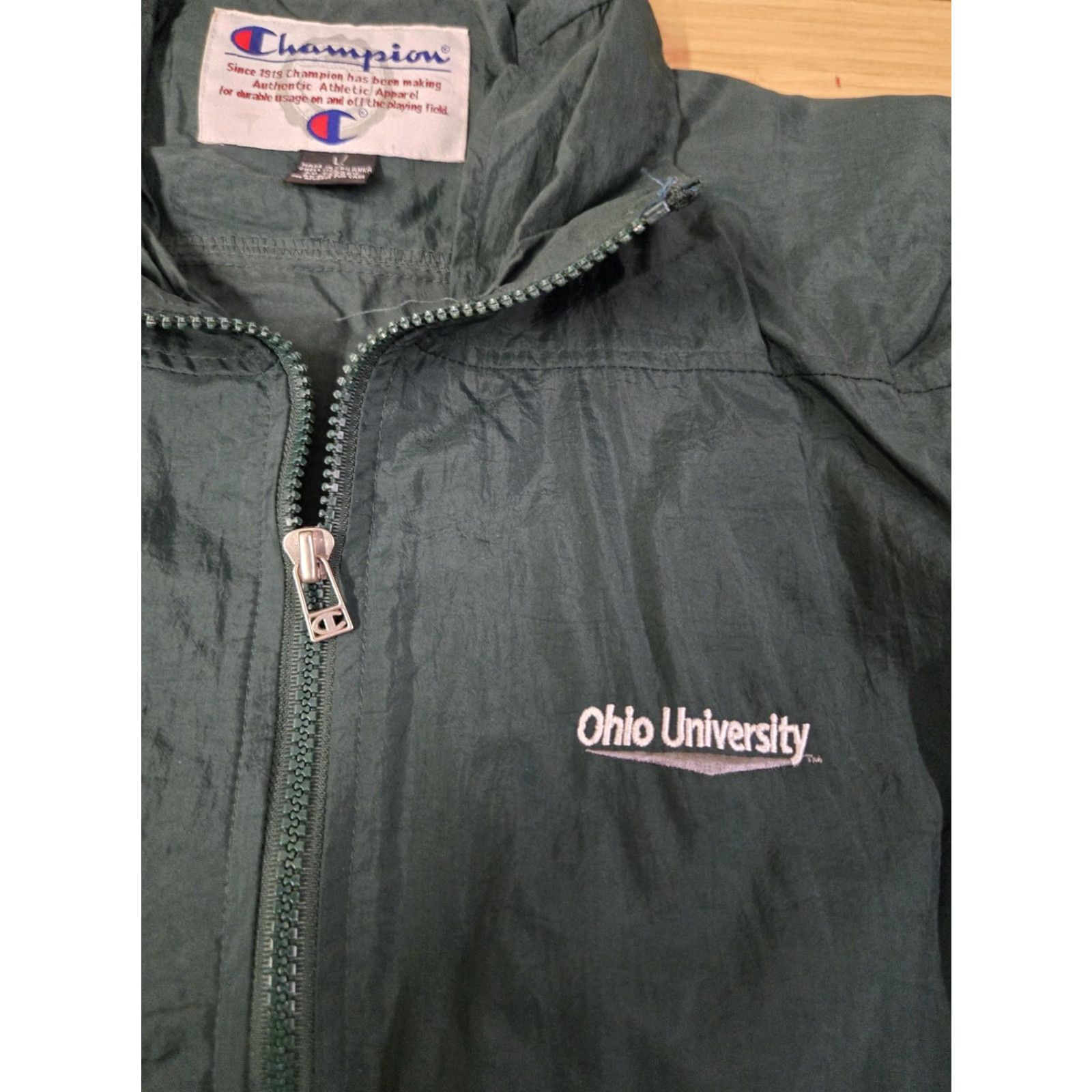 Champion VINTAGE Champion Jacket Mens Large Green Ohio University Full Zip Windbreaker Nylon NCAA Size US L / EU 52-54 / 3 - 4 Thumbnail