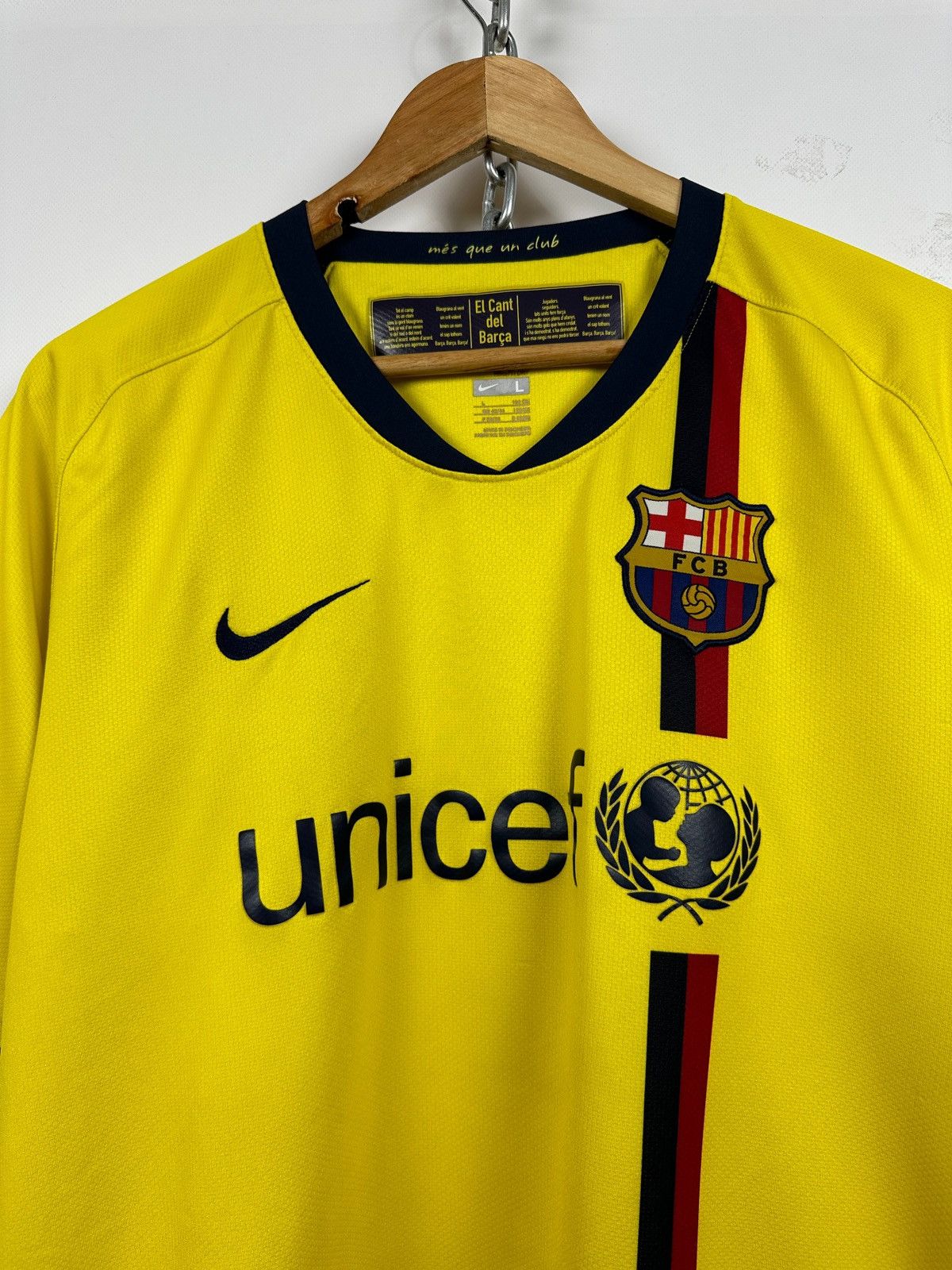 Nike 2008/09 Nike FC Barcelona Vintage Soccer Jersey Size US L / EU 52-54 / 3 - 5 Thumbnail