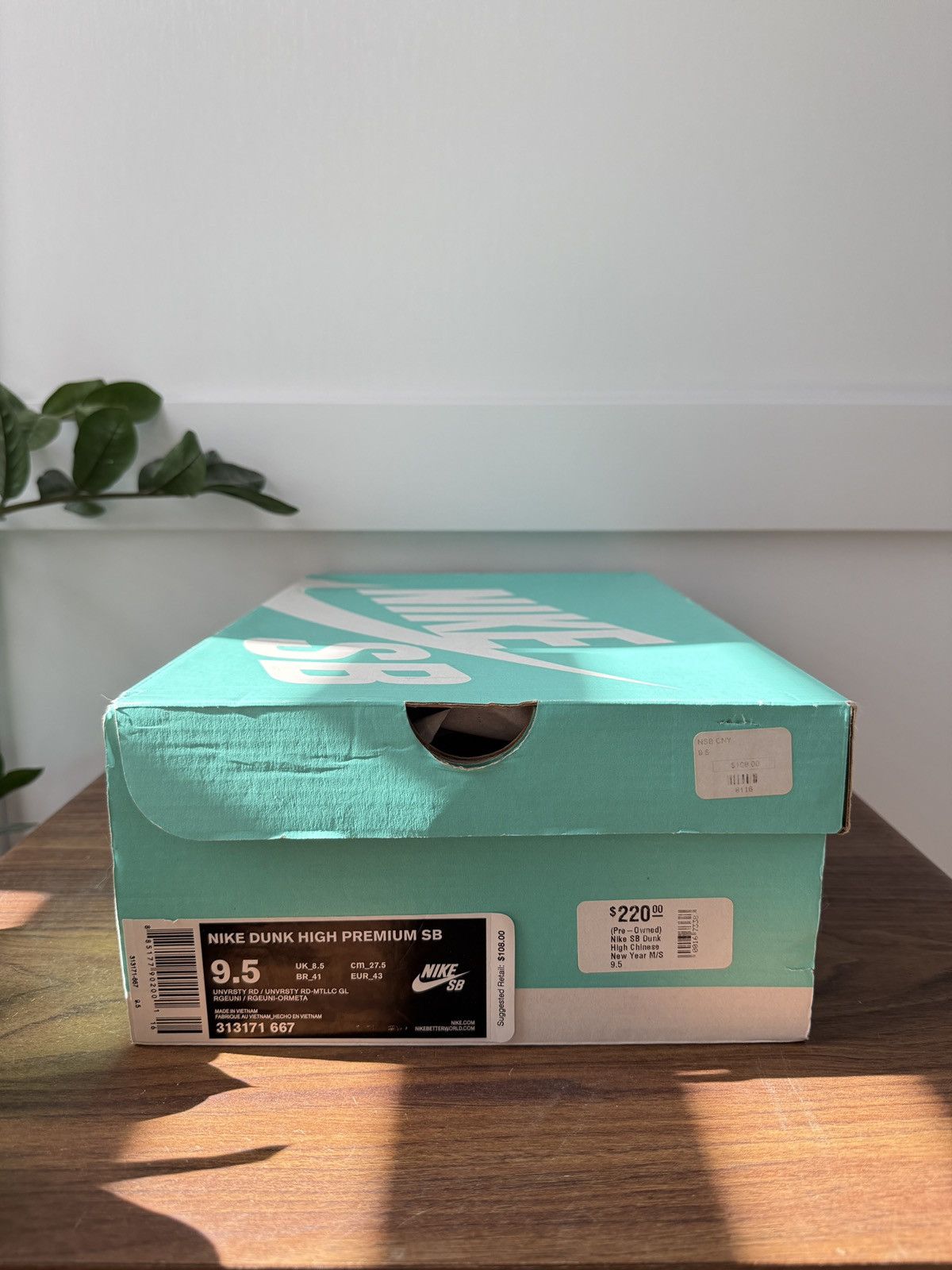 Nike SB Nike SB Dunk High CNY Size US 9.5 / EU 42-43 - 12 Thumbnail