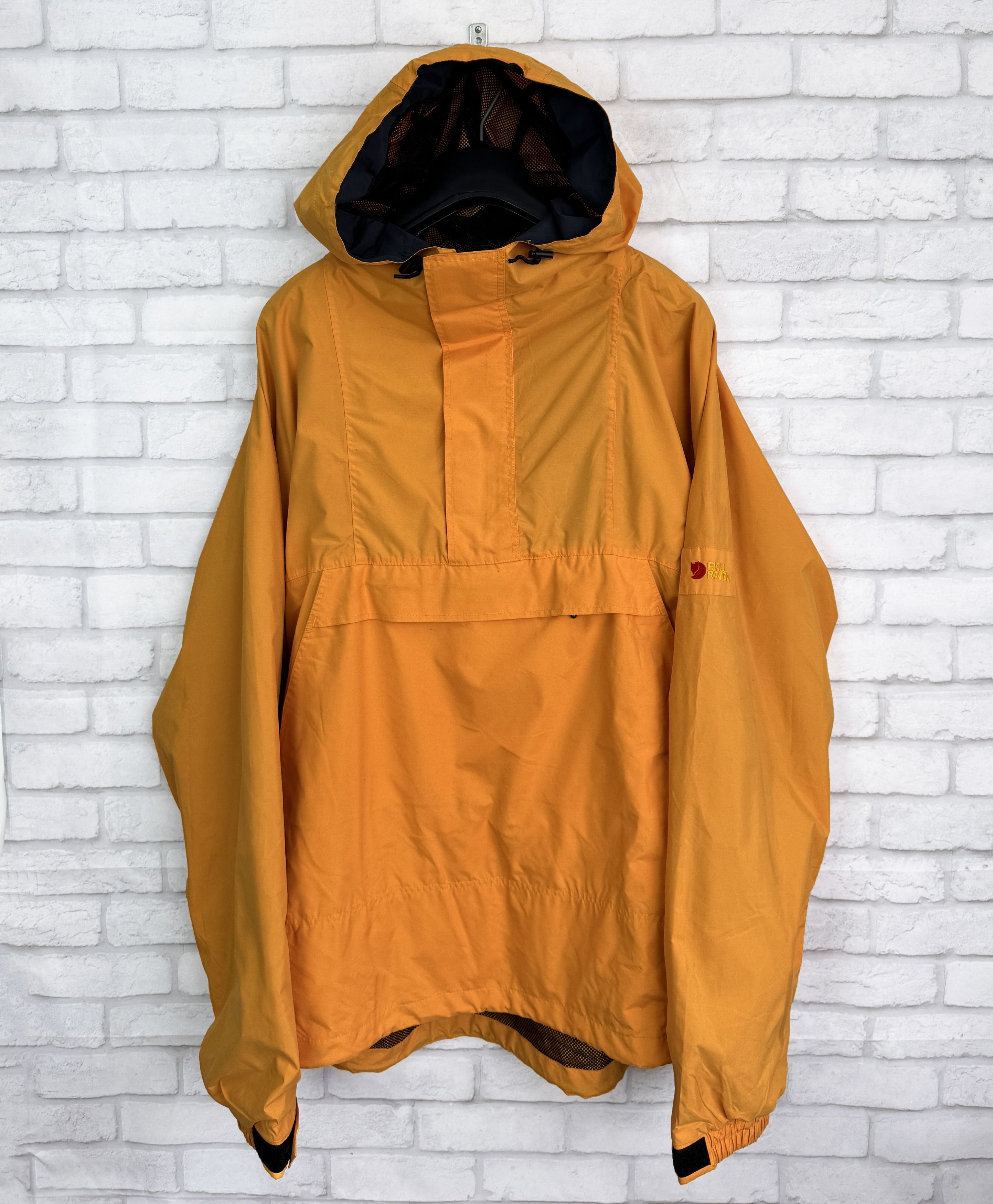 Fjallraven Vintage Fjallraven Outdoor Anorak Waterproof Jacket Size US L / EU 52-54 / 3 - 1 Thumbnail