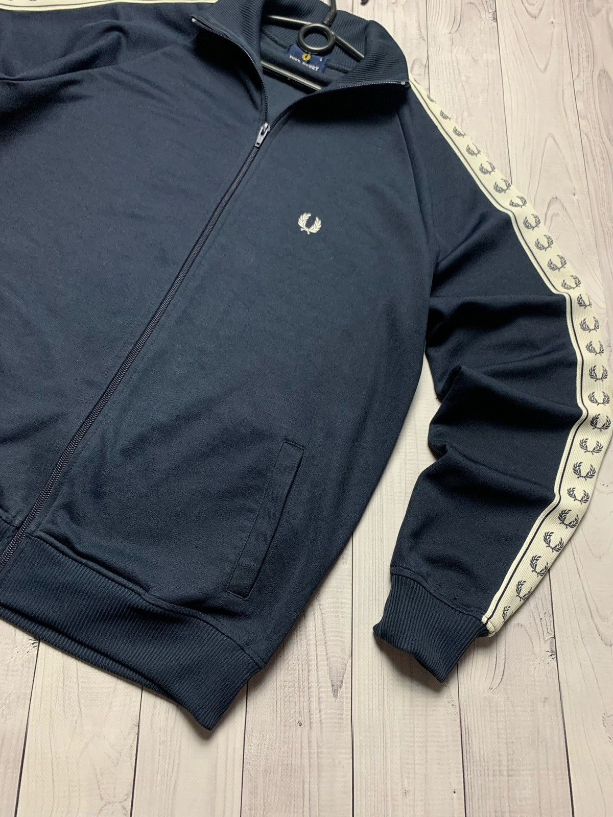 Fred Perry Fred Perry lampas vintage track jacket Size L Size US M / EU 48-50 / 2 - 2 Thumbnail