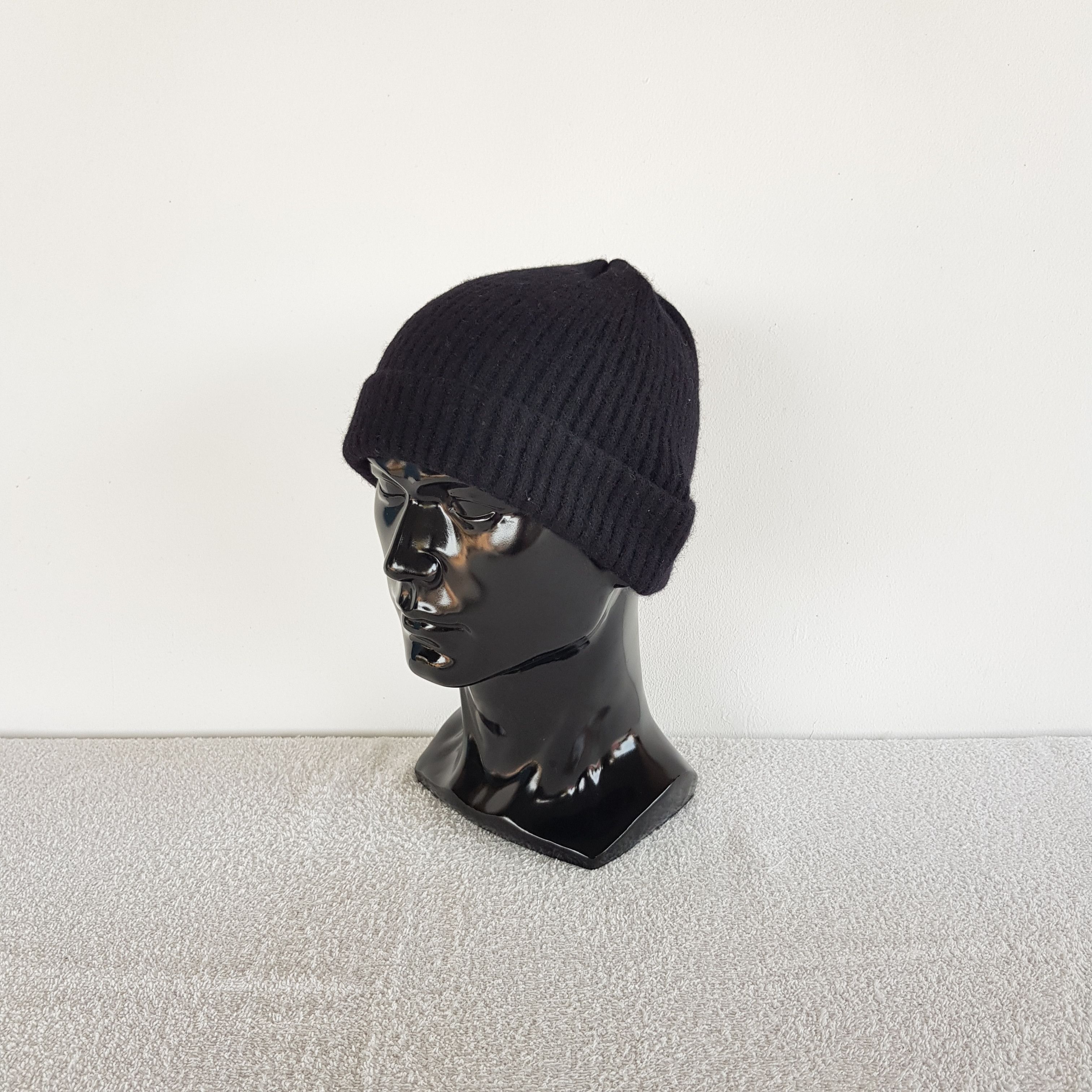 Japanese Brand Vintage Unknown Japanese Brand Beanie Y2K Knit Snow Caps Hat Size ONE SIZE - 1 Thumbnail