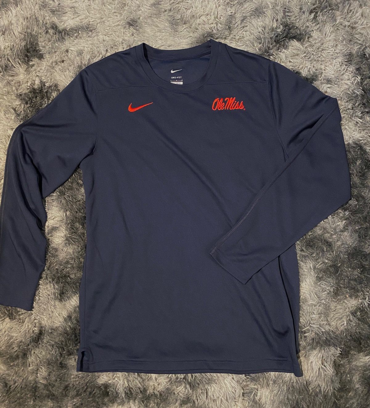 Nike Nike Ole Miss Long Sleeve Size US L / EU 52-54 / 3 - 1 Thumbnail