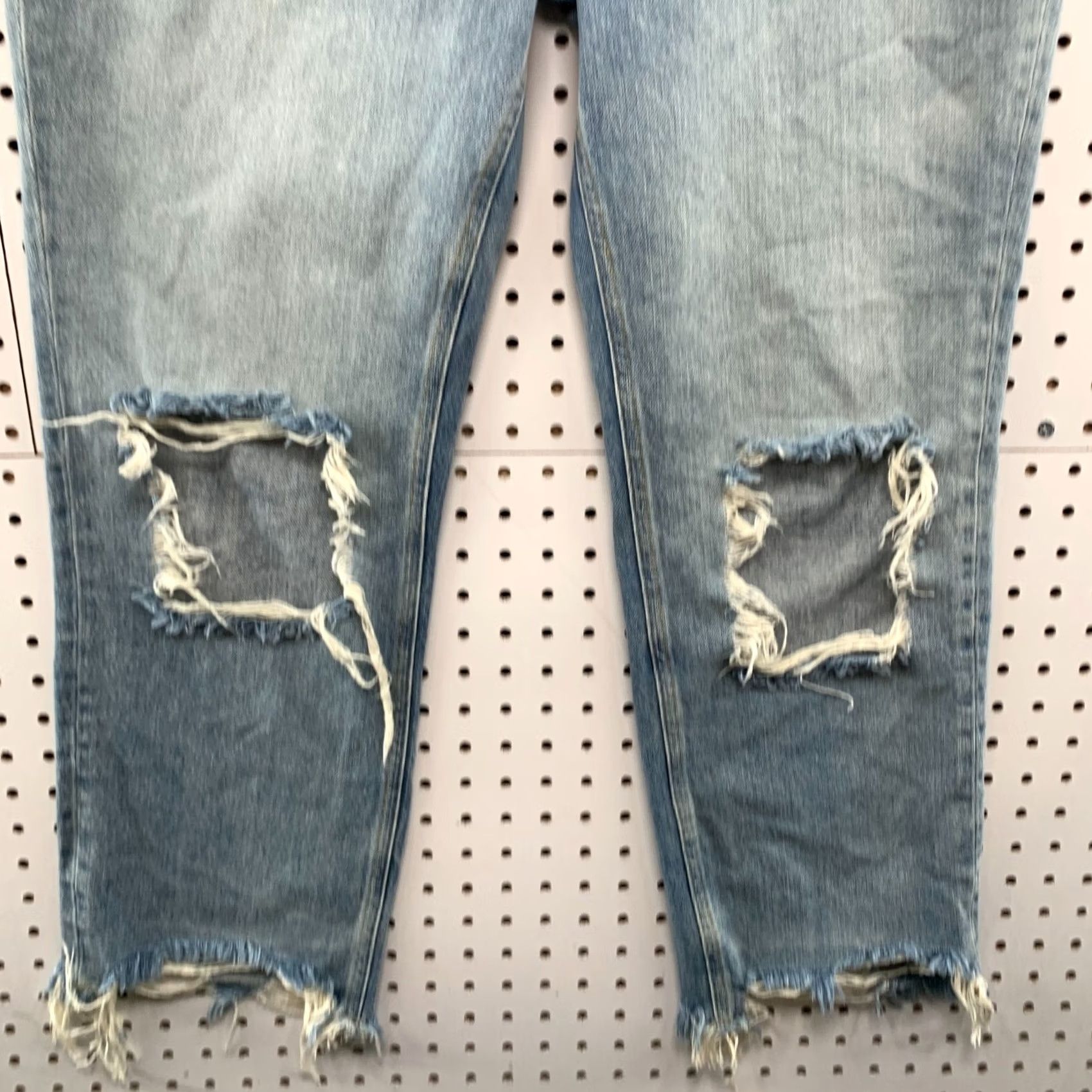Vintage We The Free Jeans WOmens SIze 28 Fits 30x27 Distressed Raw Hem Casual Blue Denim Size 28" / US 6 / IT 42 - 5 Thumbnail