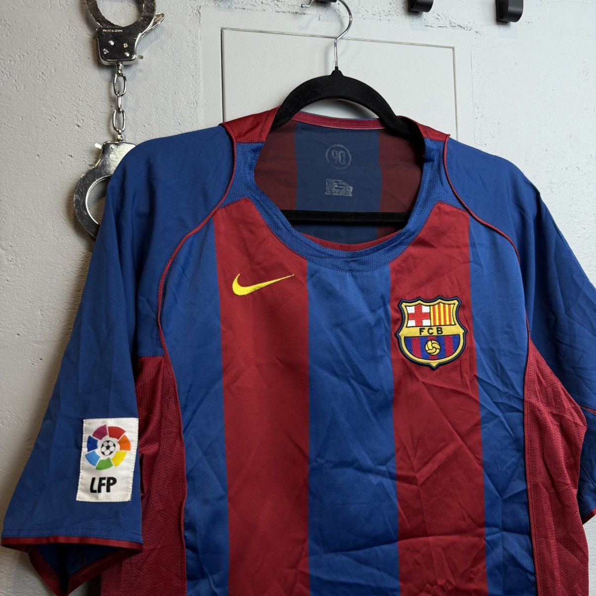 Nike Vintage 00’s Soccer Jersey Nike Barcelona Size US L / EU 52-54 / 3 - 2 Thumbnail