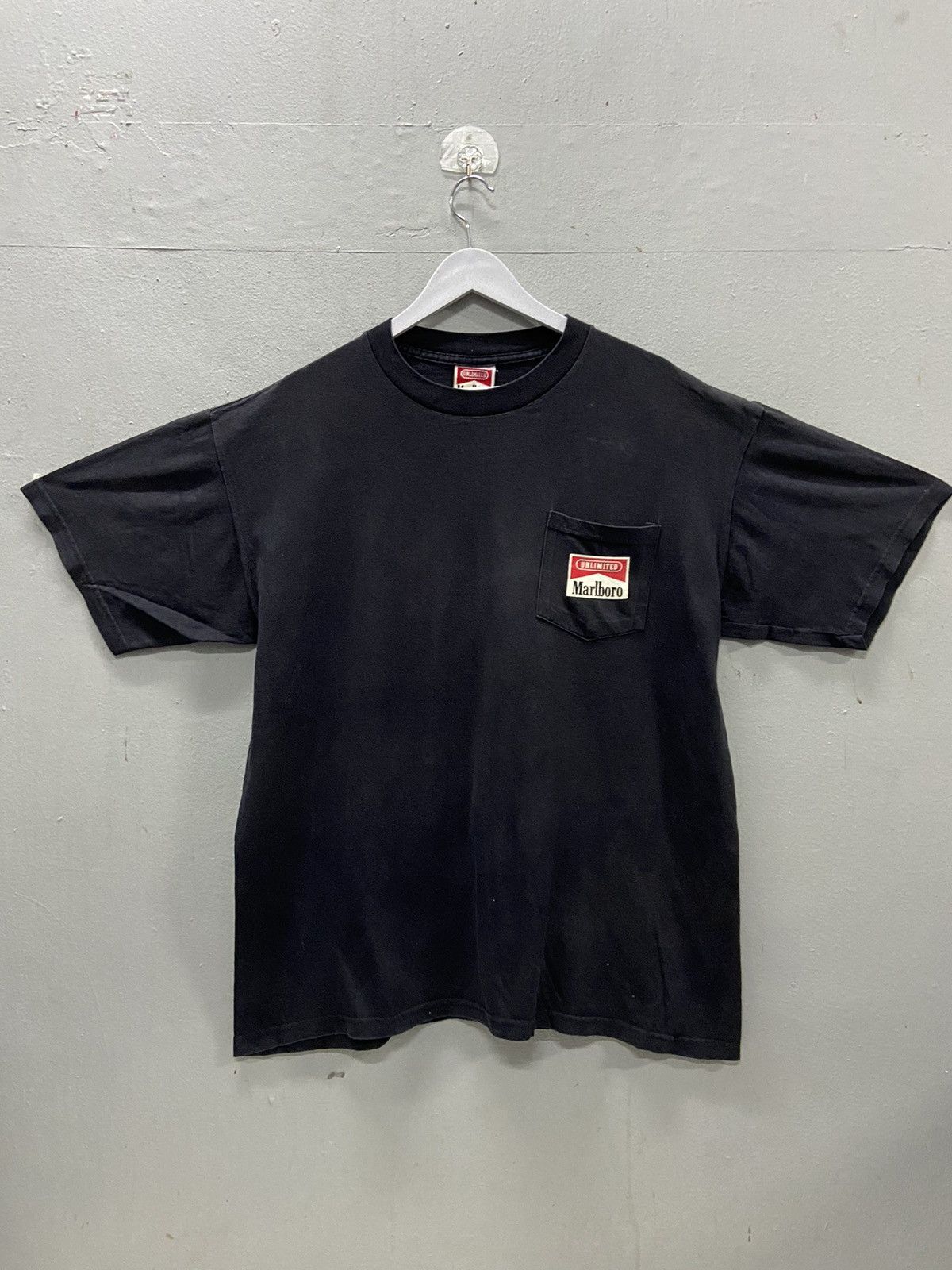 Marlboro Unlimited VINTAGE MARLBORO 90’s UNLIMITED TRAIN POCKET TEE SHIRT Size US XL / EU 56 / 4 - 2 Thumbnail