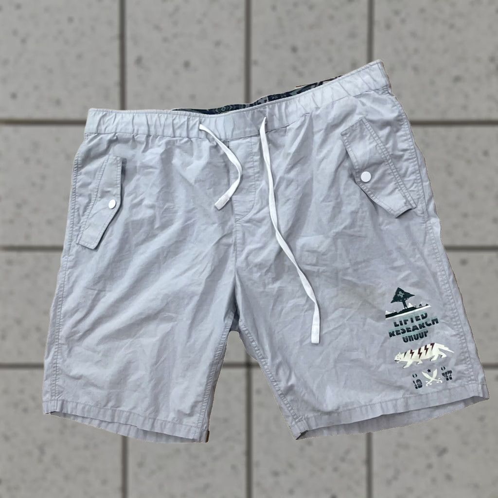 Vintage LRG Cargo Shorts Men 4XL Lifted Research Group Cat Graphic Gray 44x10 Regular Cotton Drawstring Pockets Logo Fashion Casual Streetwear Mens Size US 39 - 1 Thumbnail