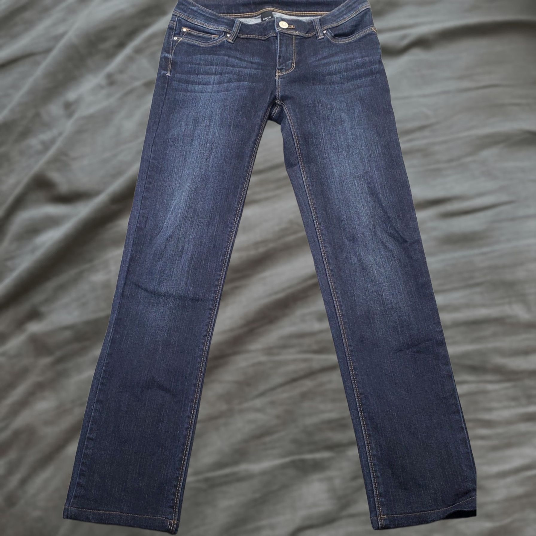 White House Black Market White House Black Market Jeans Women Size 0 Blue Denim Slim Leg Streetwear 5-Pocket Inseam 27.25" Size 25" / US 0 / IT 36 - 1 Thumbnail