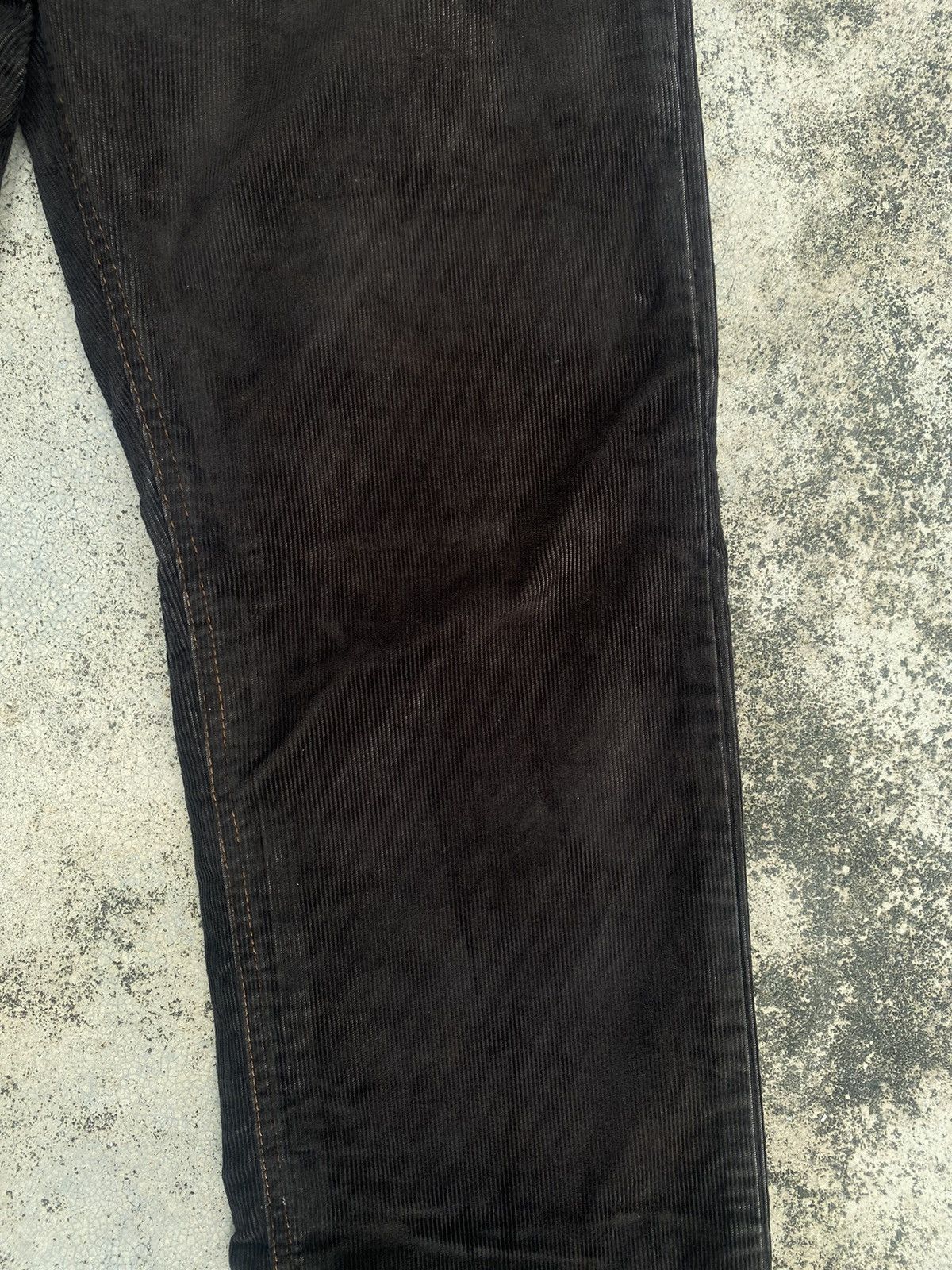Burberry × Designer × Japanese Brand Burberry Loose Corduroy Pants Size US 32 / EU 48 - 7 Thumbnail