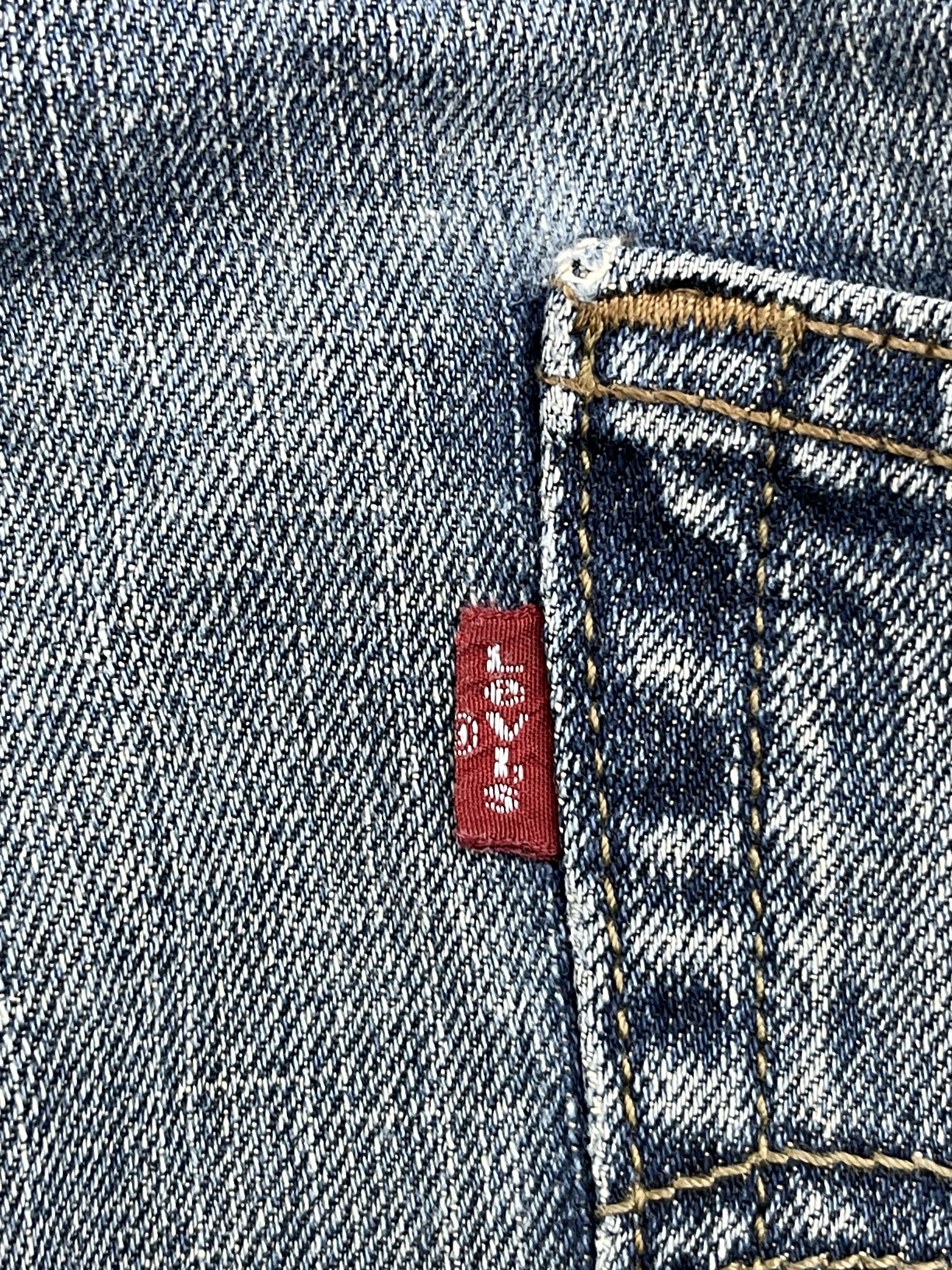 Levi's Faded Blue Vintage Levi's 514 Slim Straight Jeans DP2549 Size US 35 - 6 Thumbnail