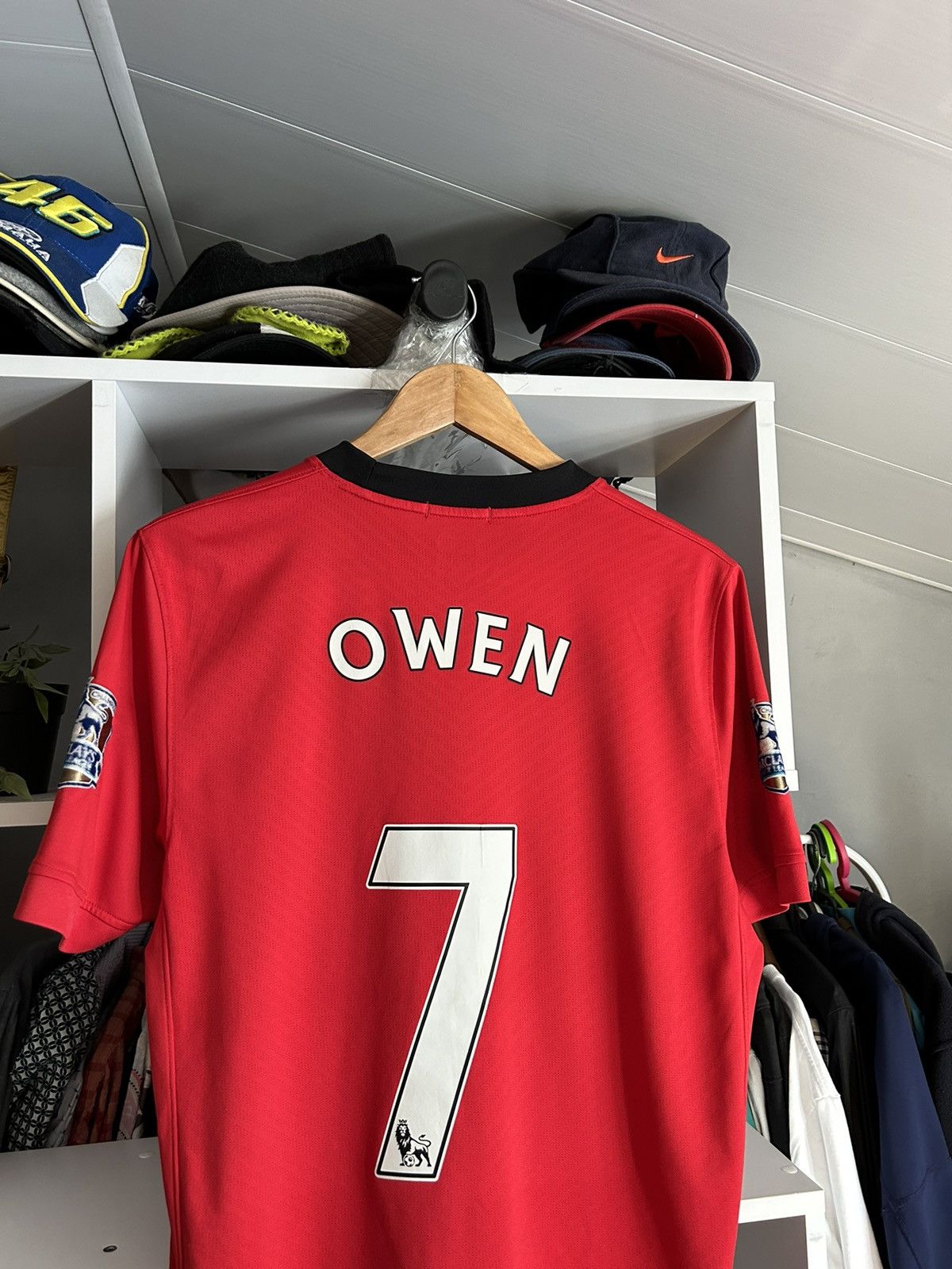 Nike Nike Manchester United 2009 2010 OWEN 7 soccer jersey Size US M / EU 48-50 / 2 - 2 Thumbnail